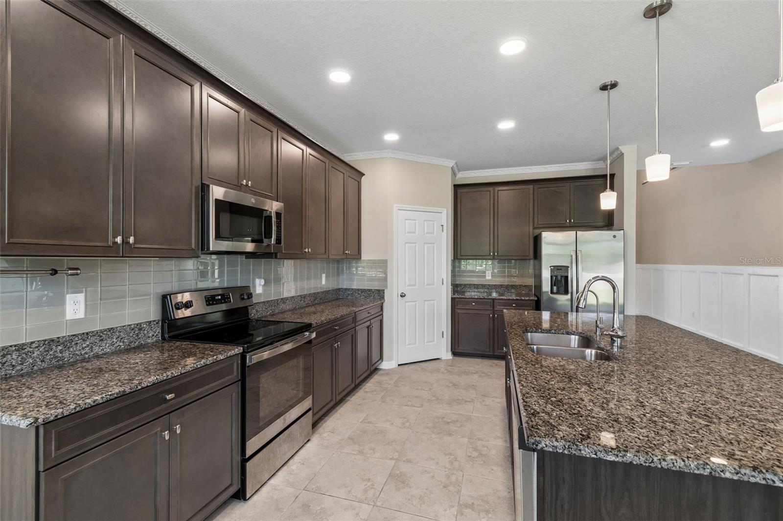 Image 19 of 100 For 17647 Cortes Creek Boulevard