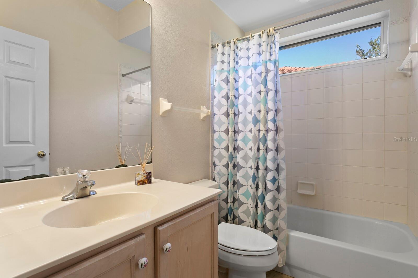 Image 25 of 62 For 17888 Arbor Greene Drive