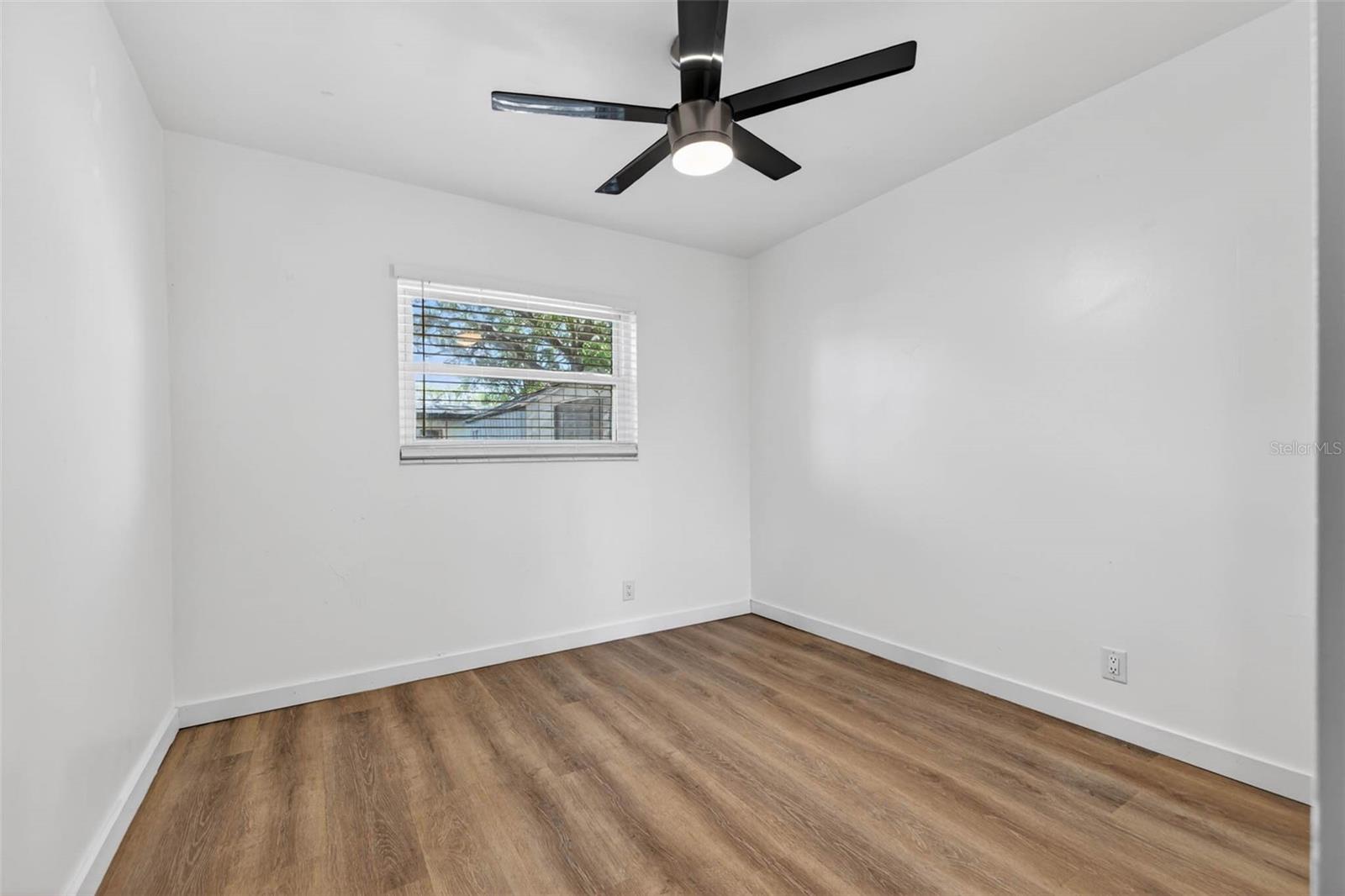 Image 18 of 31 For 4413 Rogers Avenue