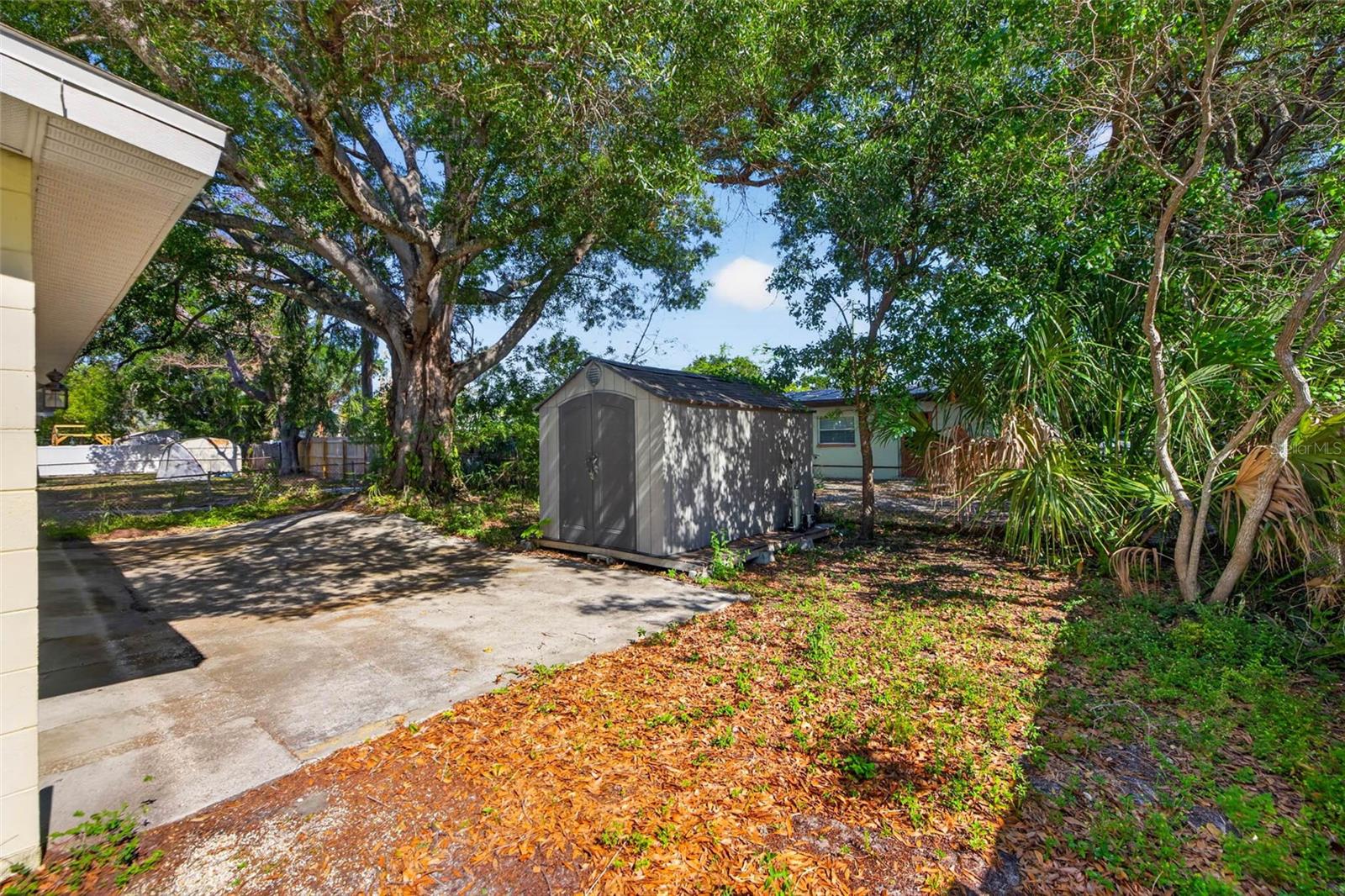Image 23 of 31 For 4413 Rogers Avenue