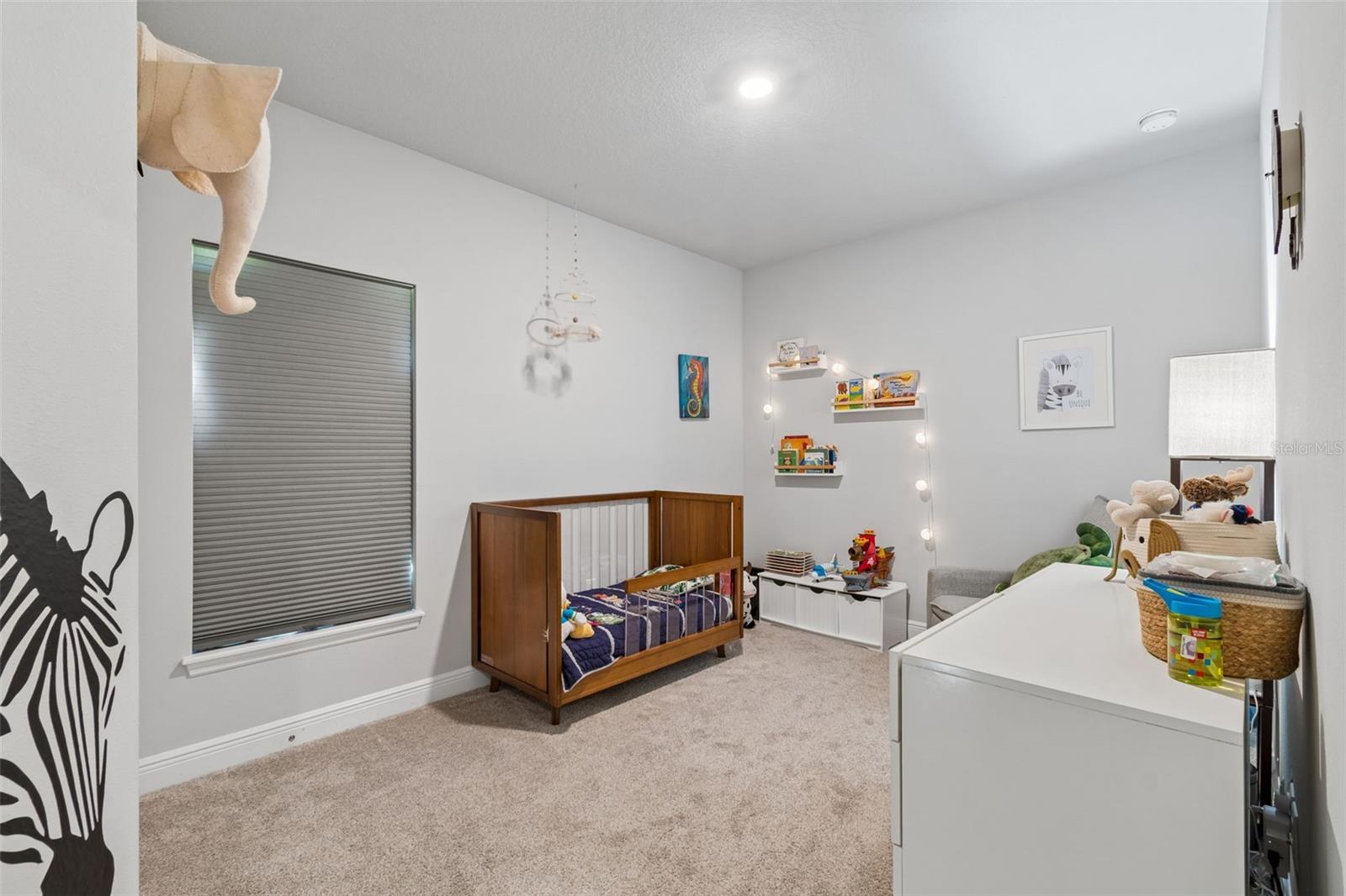 Image 17 of 26 For 213 Albany Avenue 2