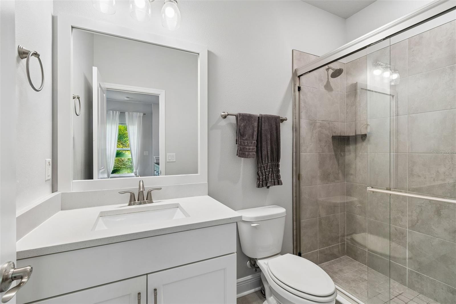 Image 22 of 26 For 213 Albany Avenue 2