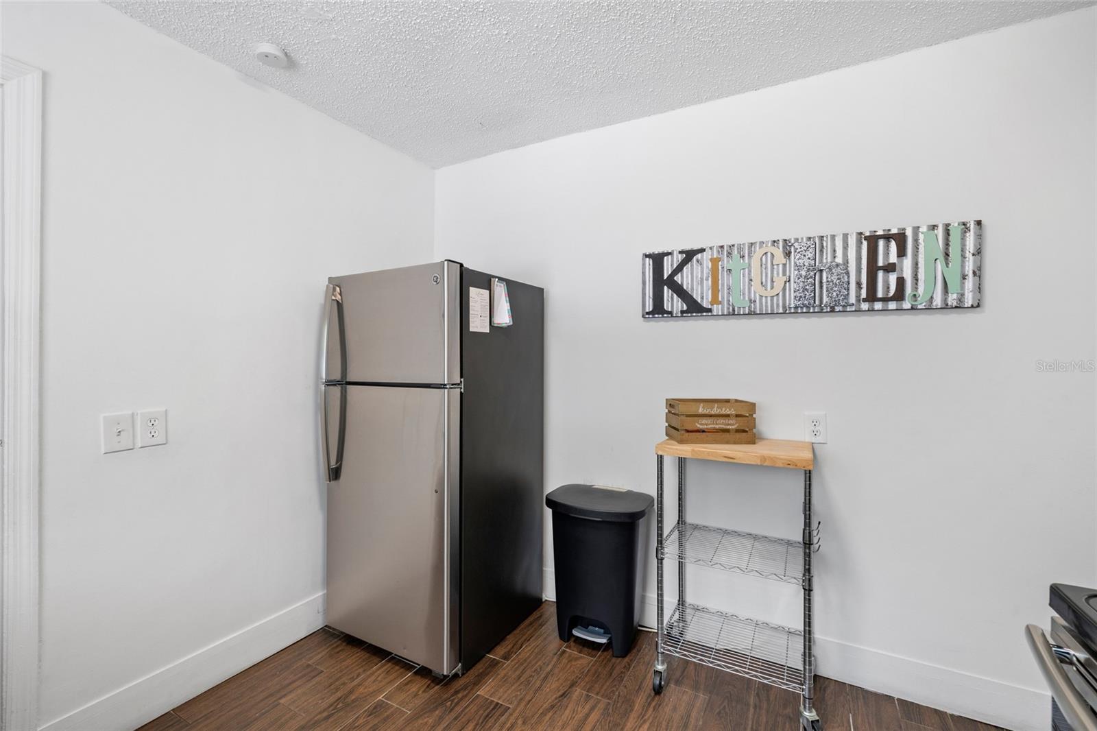 Image 18 of 43 For 8707 Ashley Street