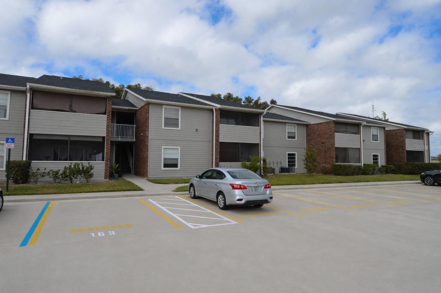 Image 2 of 80 For 1400 Gandy Boulevard N 207