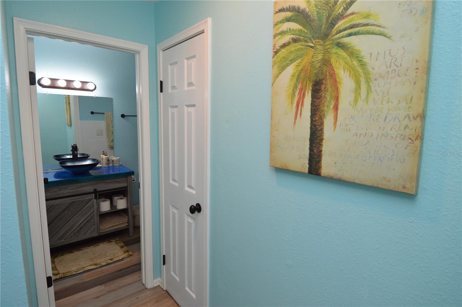 Image 23 of 80 For 1400 Gandy Boulevard N 207