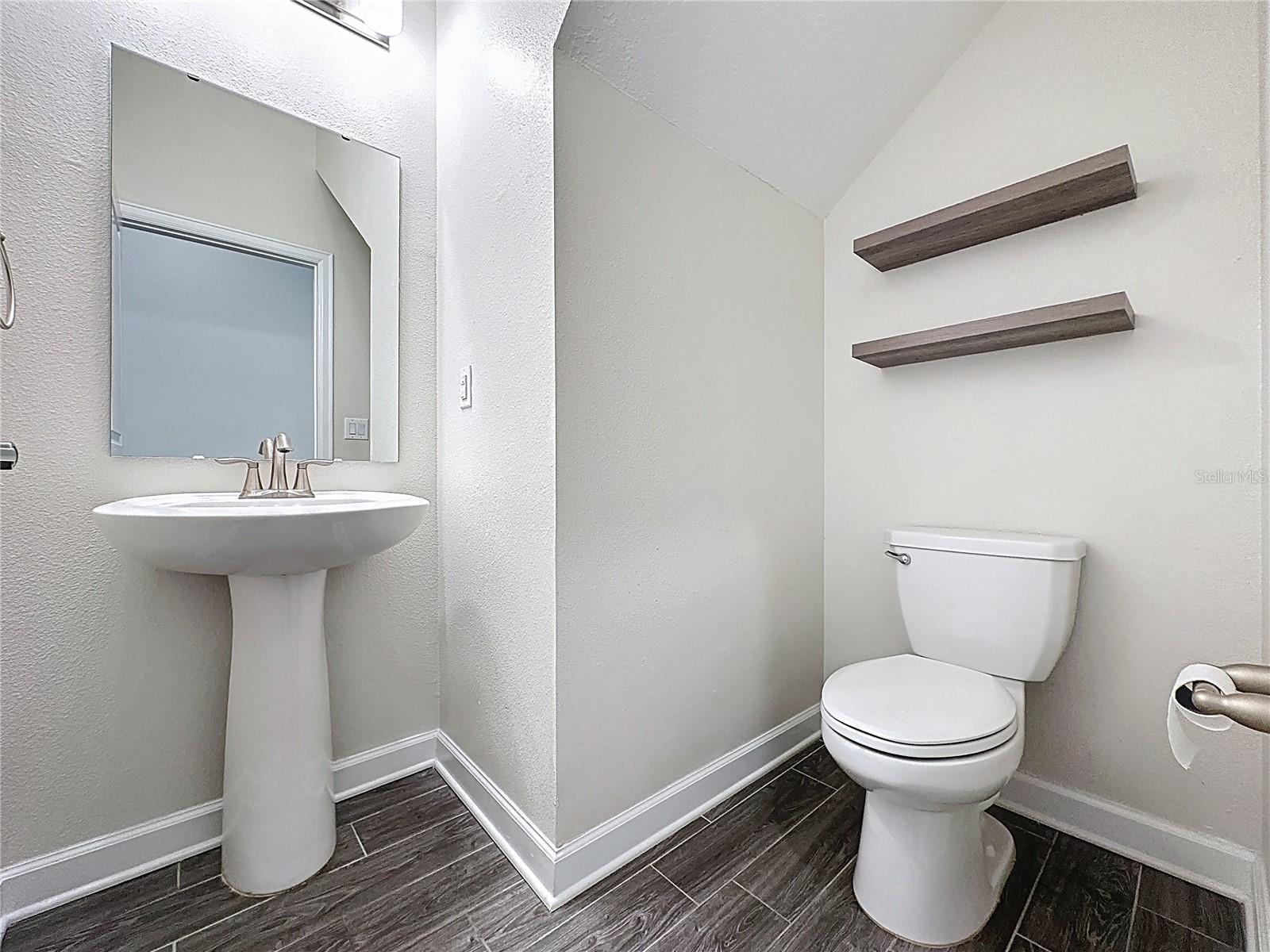 Image 11 of 33 For 521 Brunswick Drive