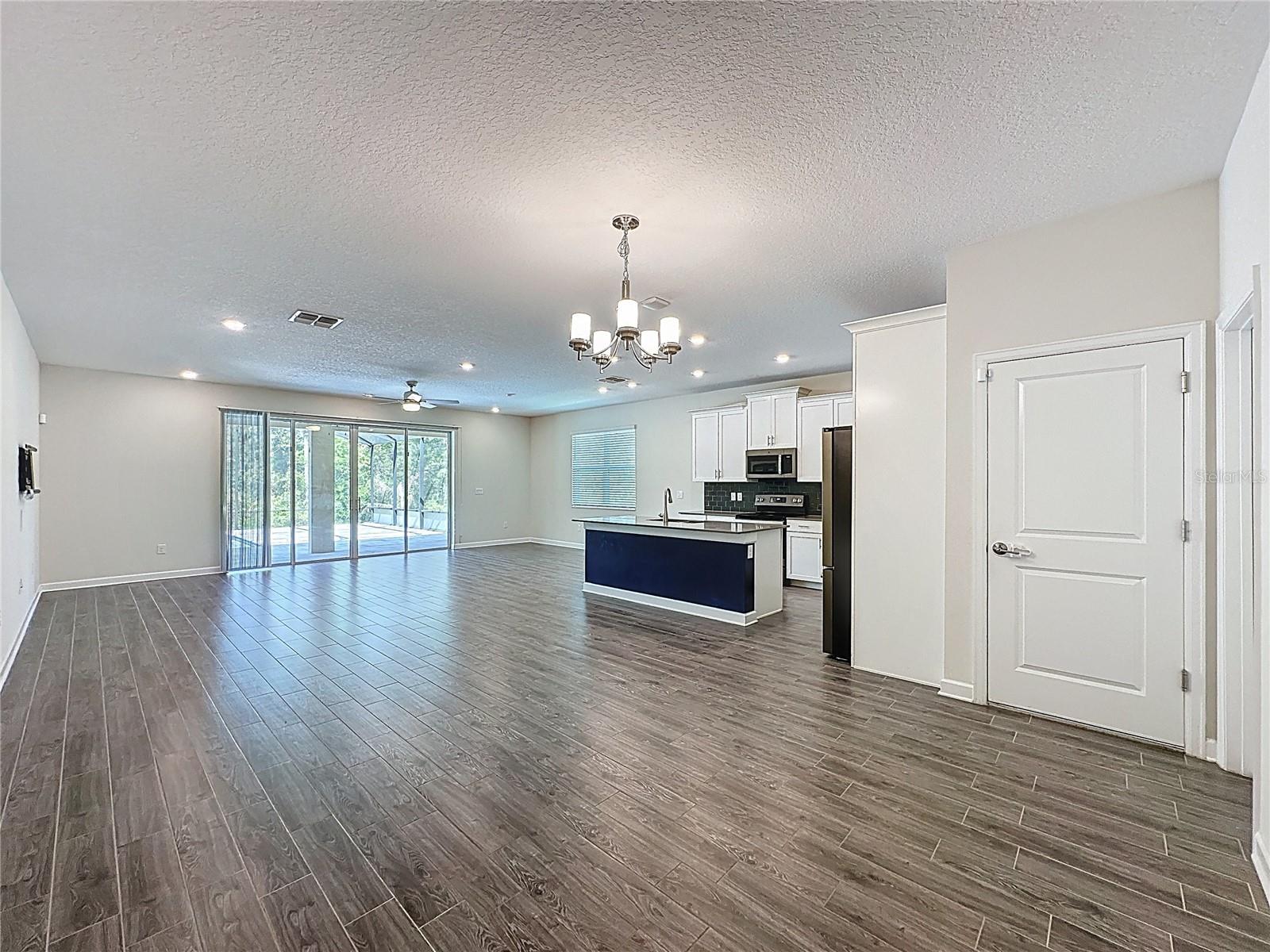 Image 21 of 33 For 521 Brunswick Drive