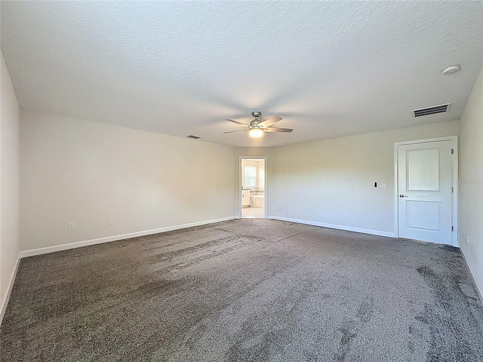 Image 26 of 33 For 521 Brunswick Drive