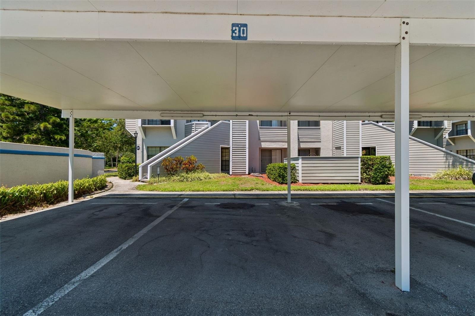 Image 3 of 60 For 8737 Bardmoor Place 102