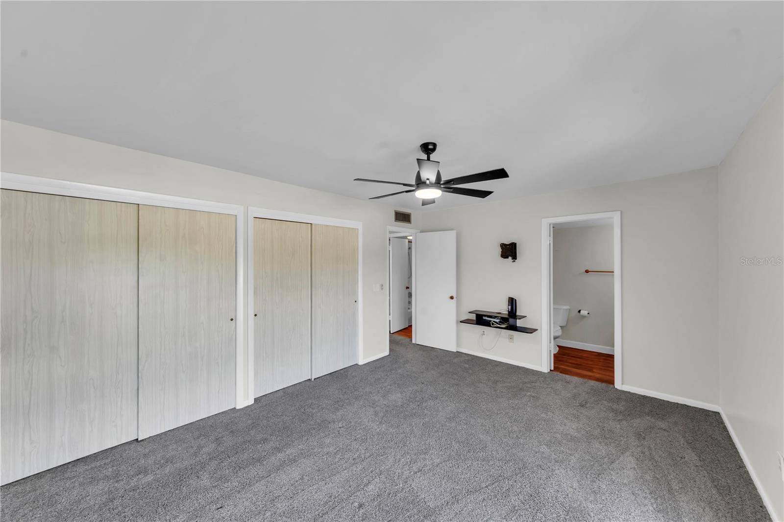 Image 14 of 42 For 4114 Pinelake Lane 202