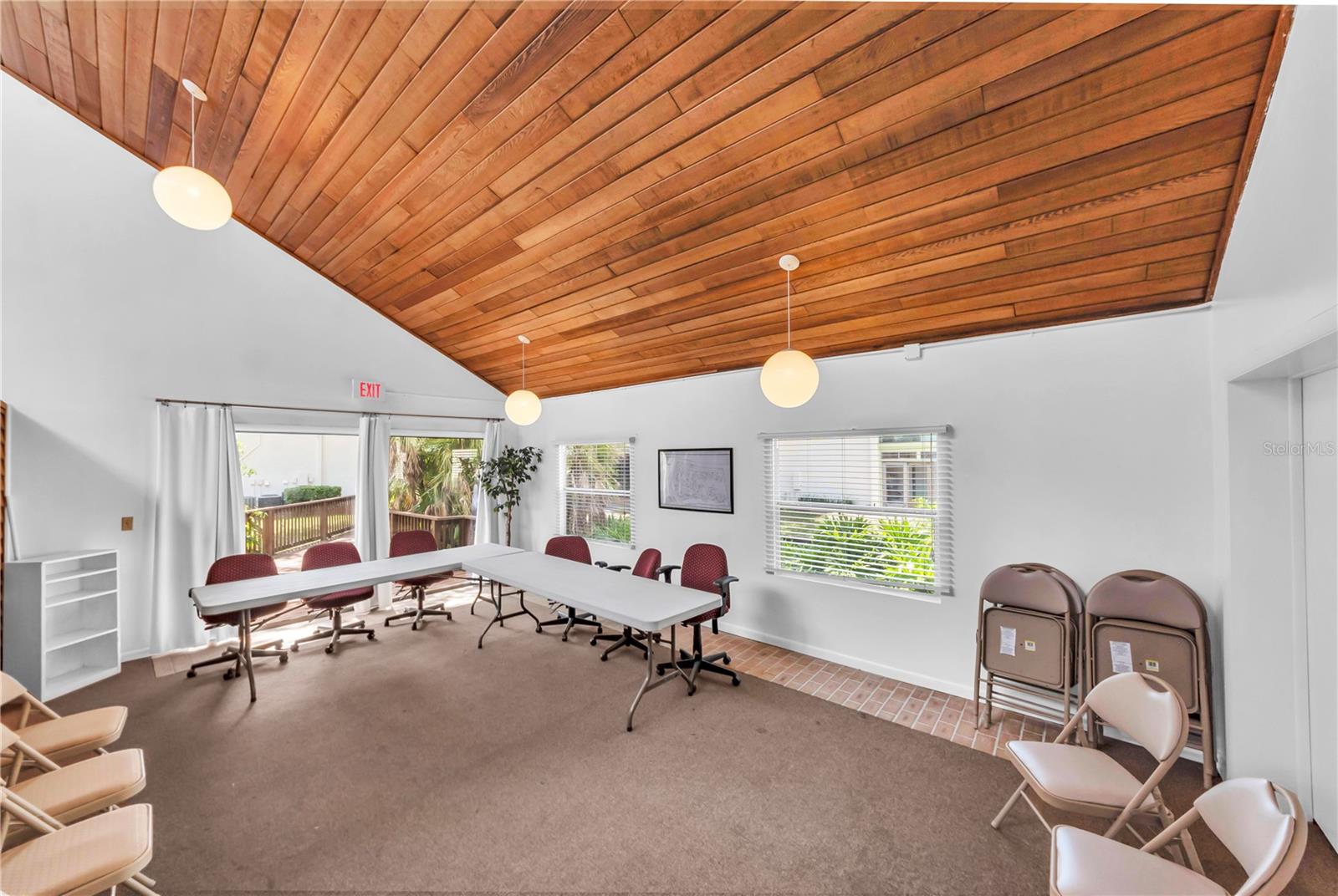 Image 34 of 42 For 4114 Pinelake Lane 202
