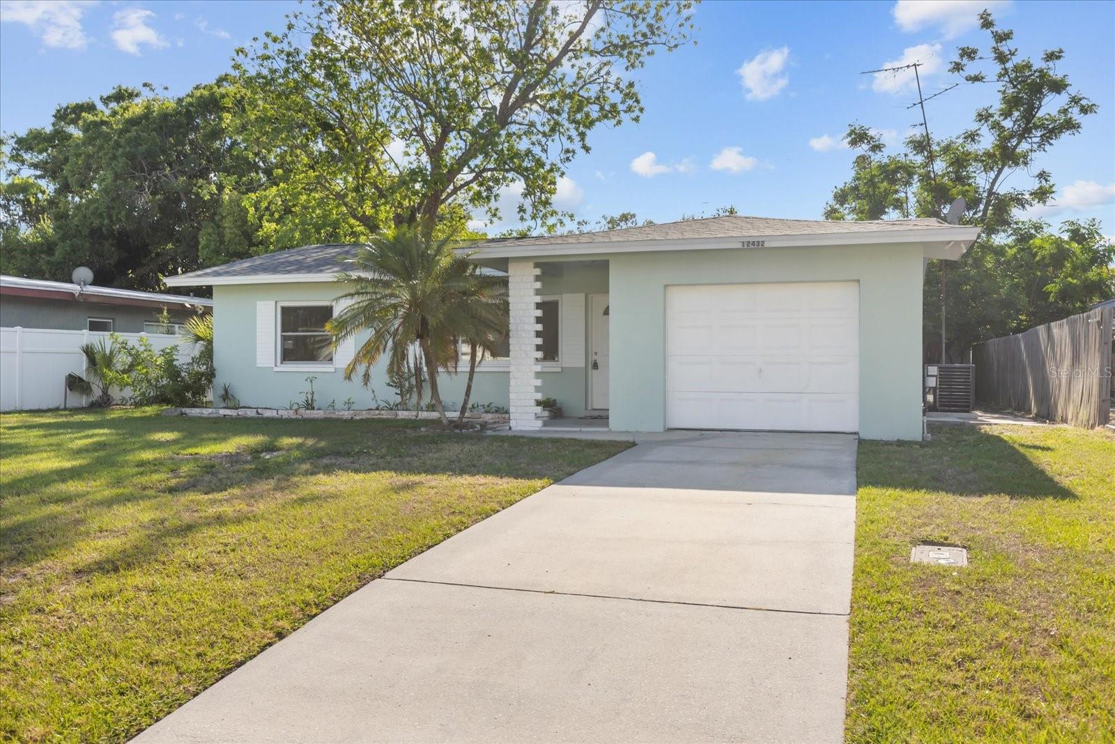 Details for 12432 136th Lane, LARGO, FL 33774