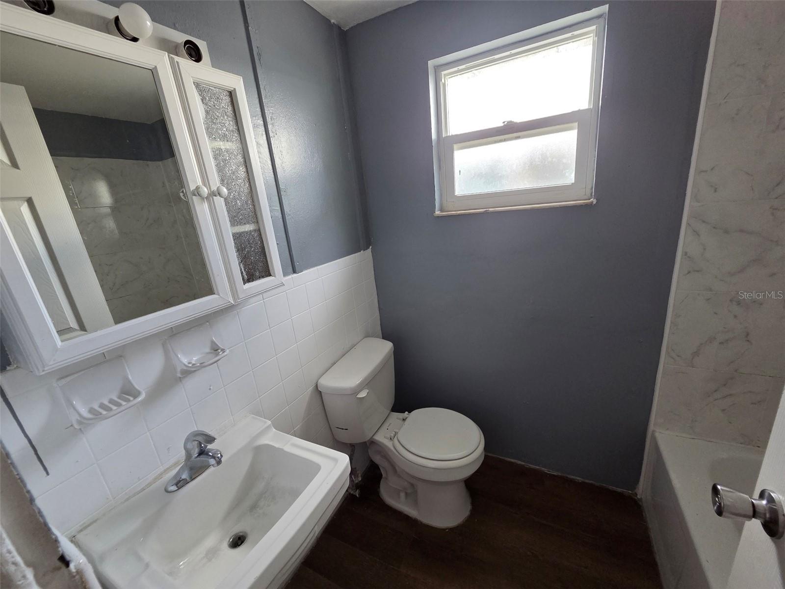 Image 5 of 7 For 5206 7th Street