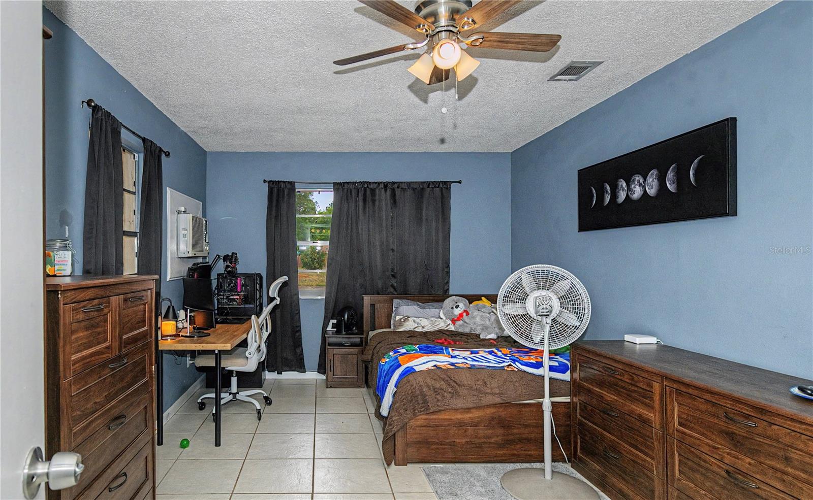 Image 21 of 36 For 6206 27th Terrace