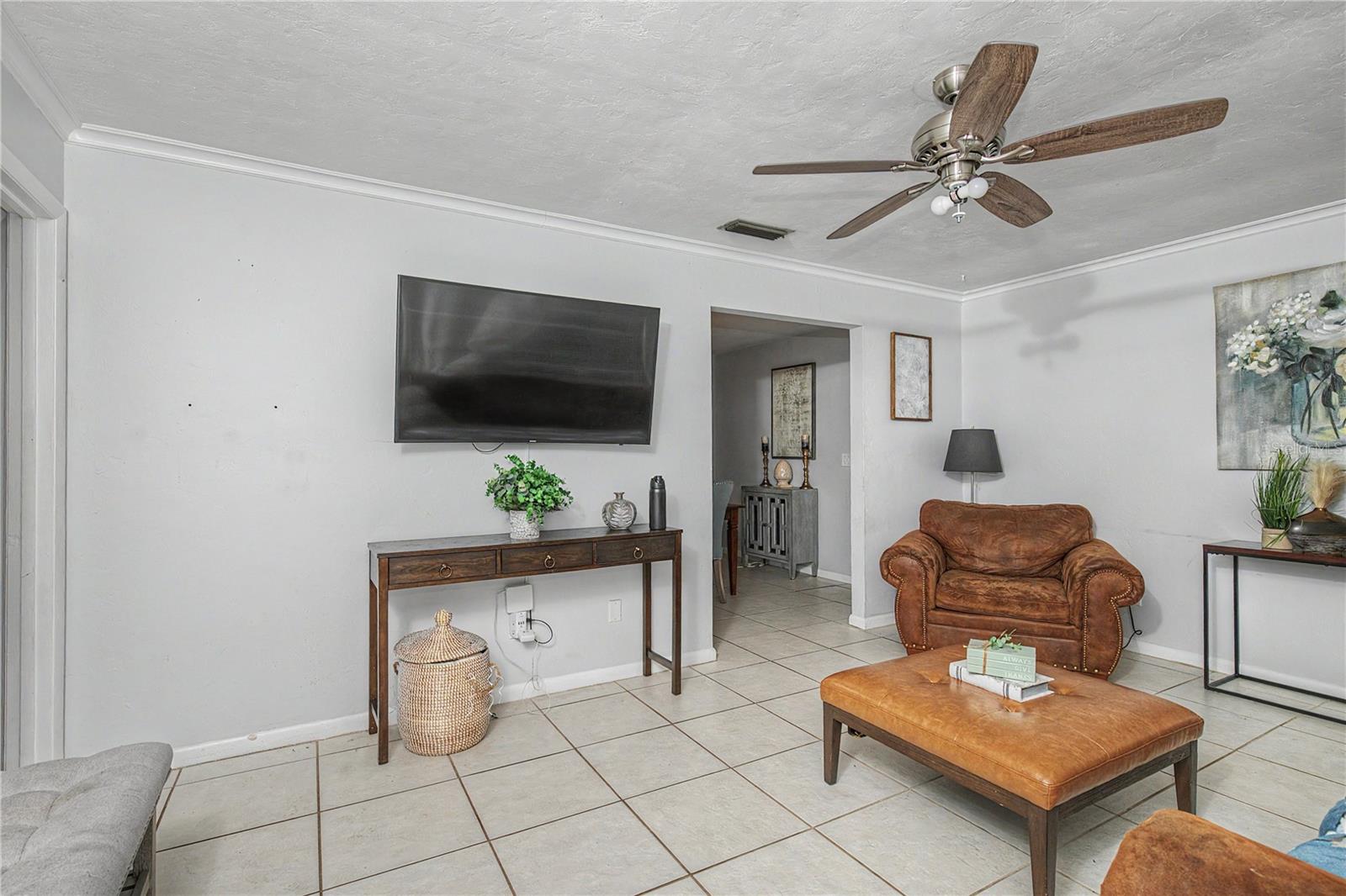 Image 9 of 36 For 6206 27th Terrace