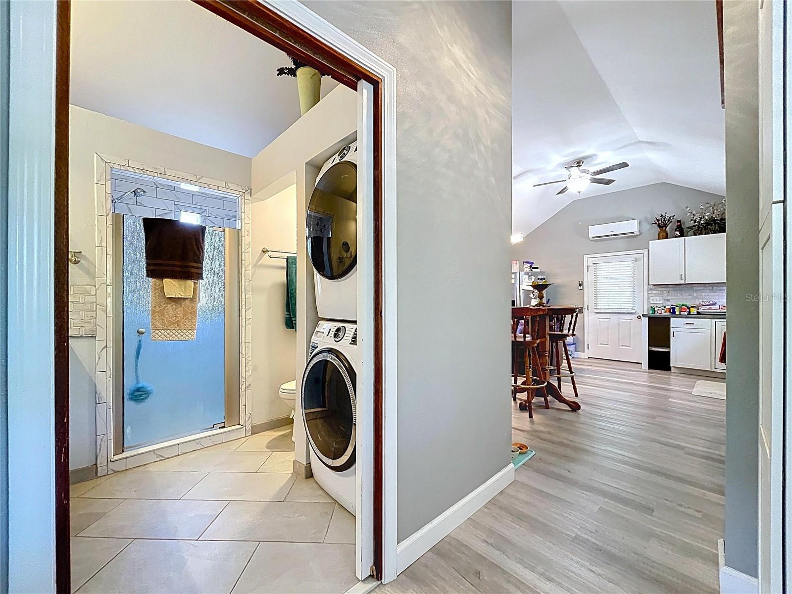 Image 14 of 29 For 10388 Suncoast Boulevard