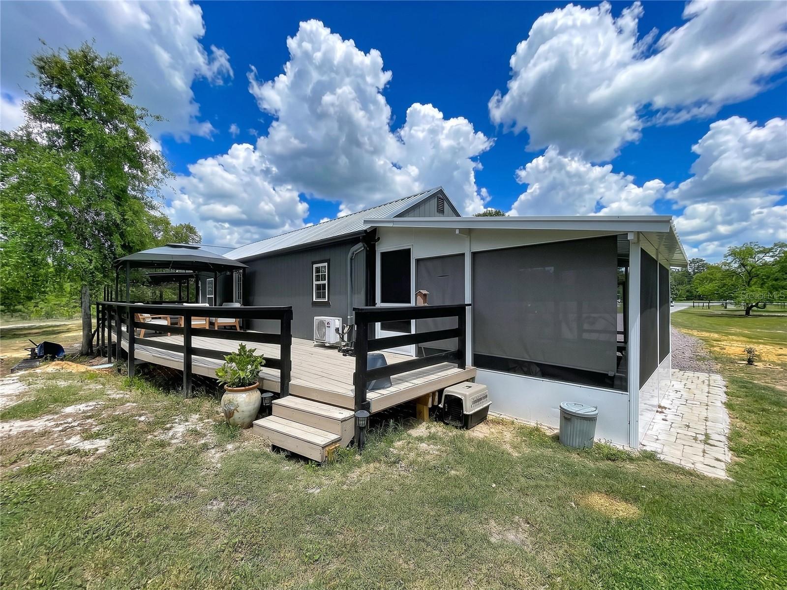 Image 18 of 29 For 10388 Suncoast Boulevard