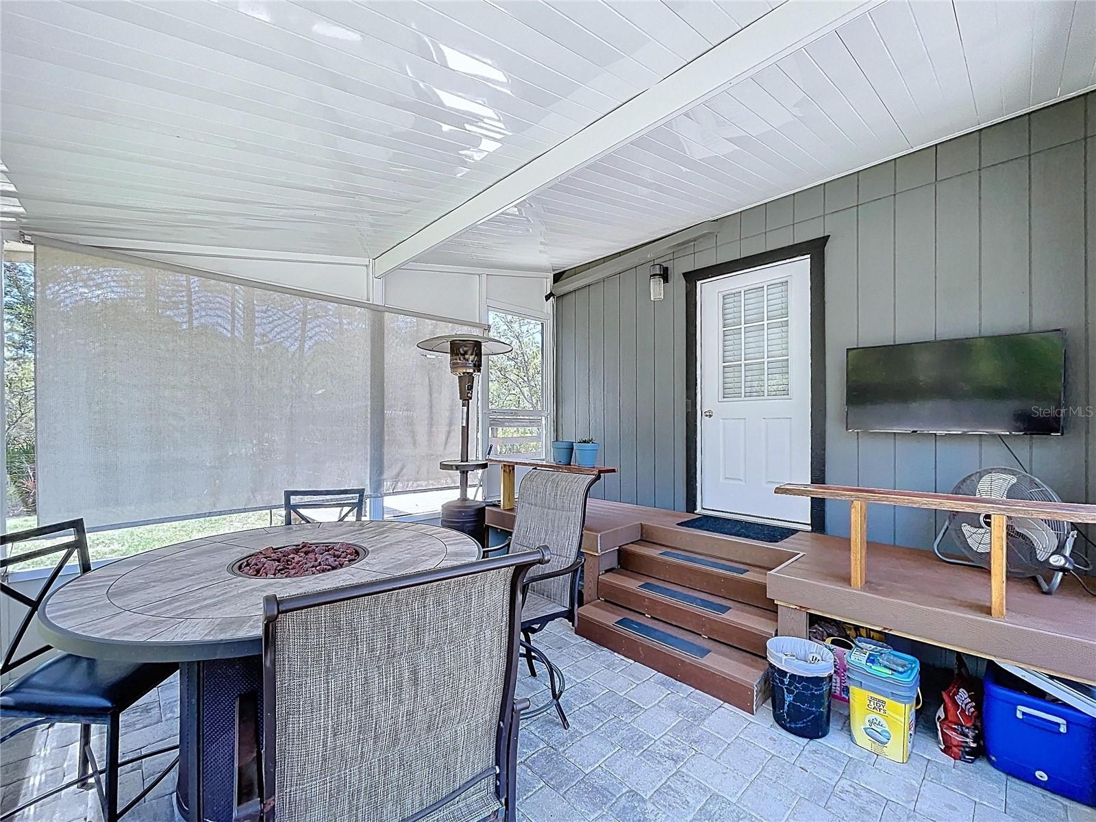 Image 8 of 29 For 10388 Suncoast Boulevard