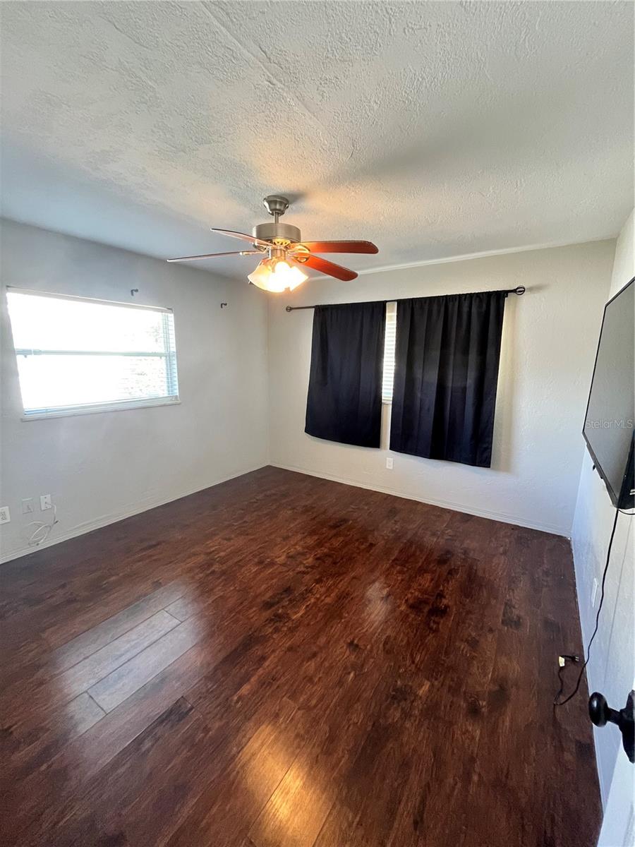 Image 10 of 14 For 10980 104th Avenue