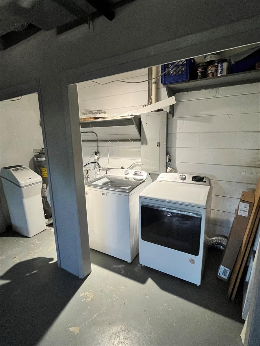 Image 12 of 14 For 10980 104th Avenue