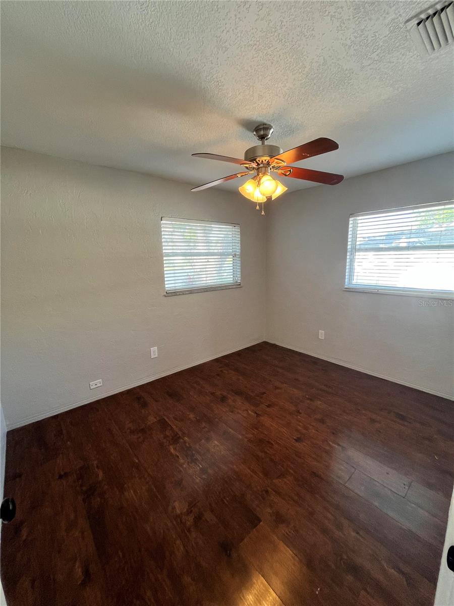 Image 9 of 14 For 10980 104th Avenue