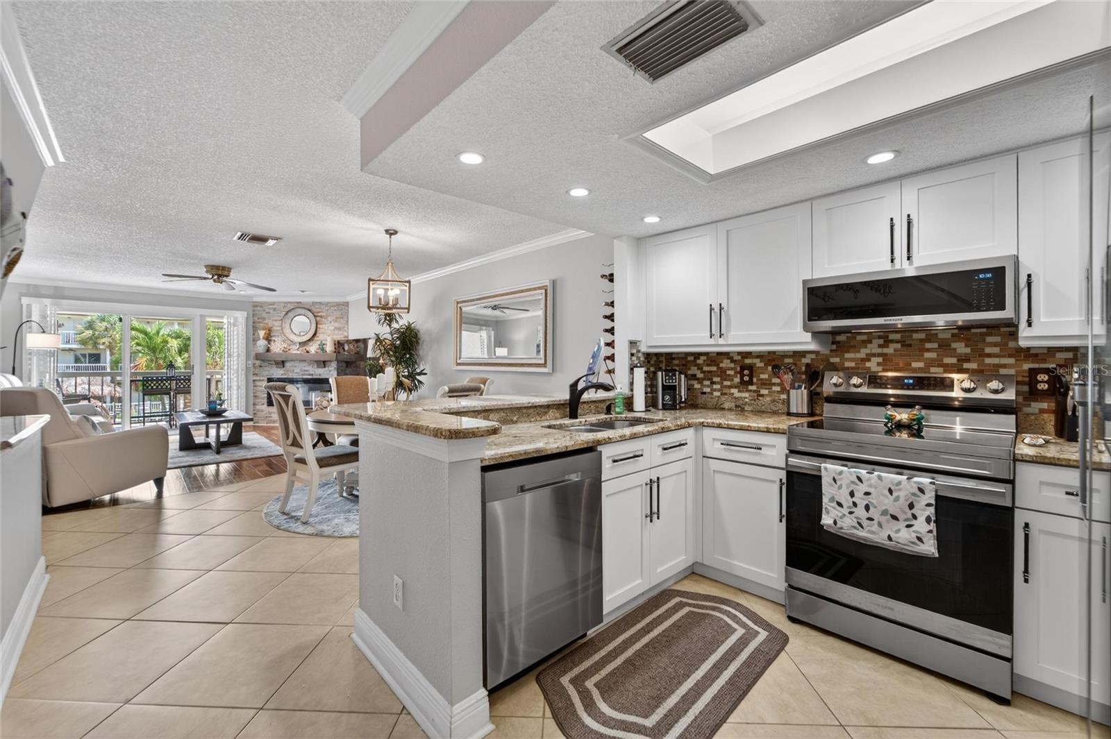 Image 17 of 68 For 394 Madeira Circle