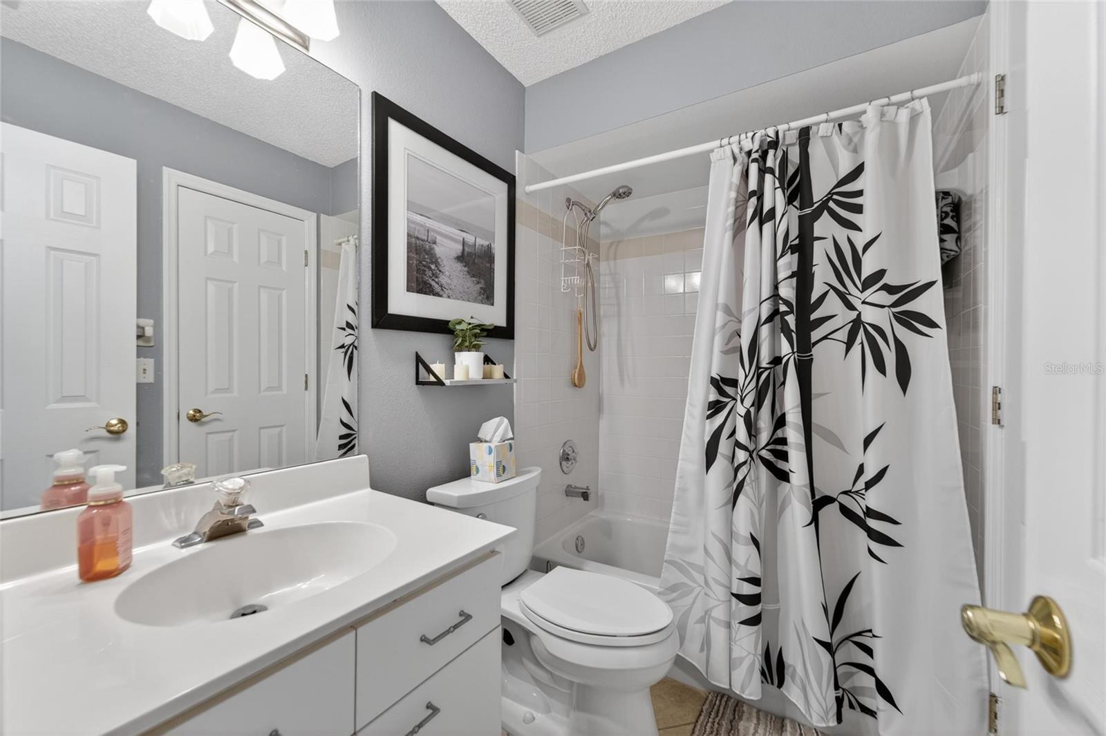 Image 43 of 68 For 394 Madeira Circle