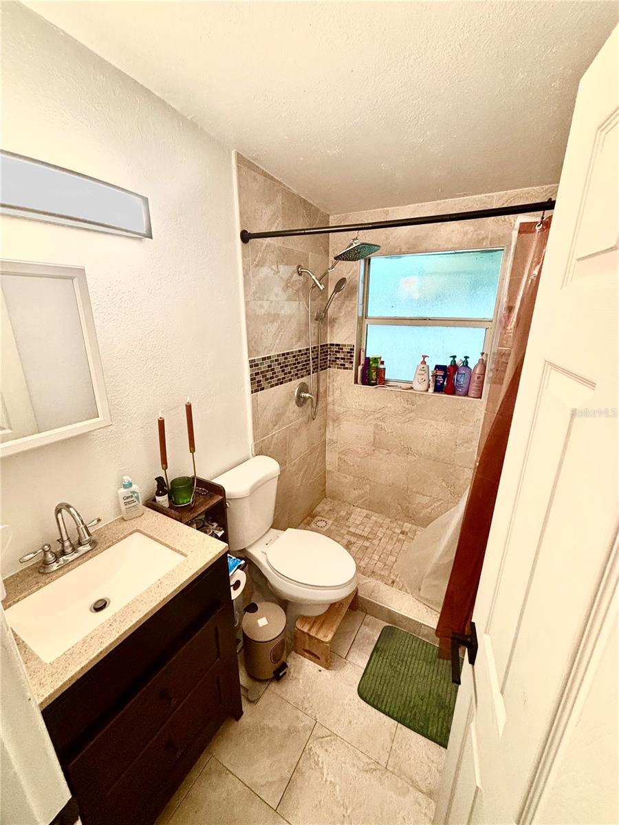 Image 11 of 21 For 1135 7th Street N