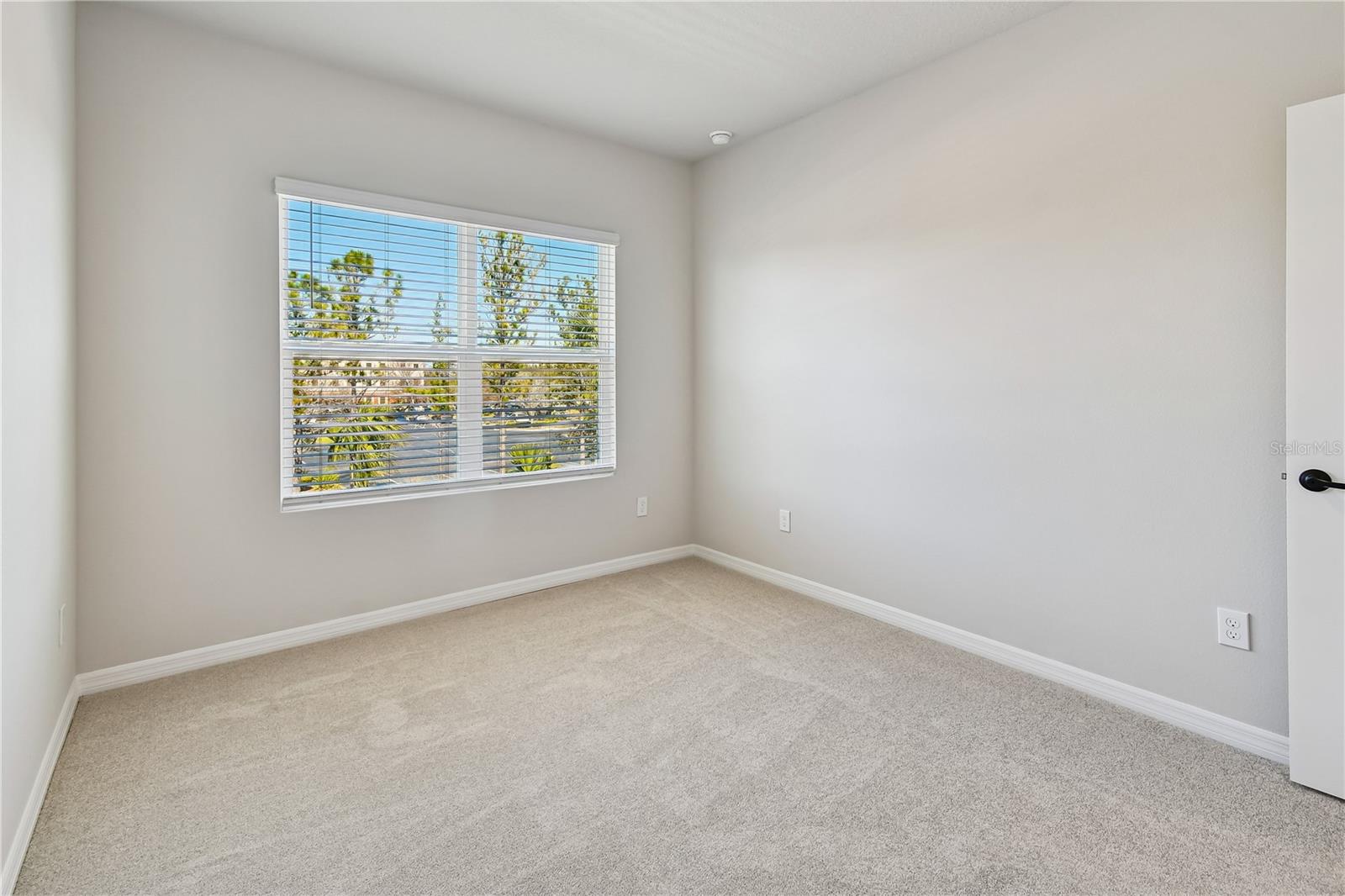 Image 22 of 29 For 4337 Roush Avenue