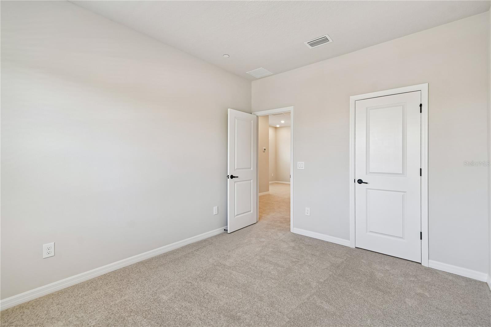 Image 23 of 29 For 4337 Roush Avenue