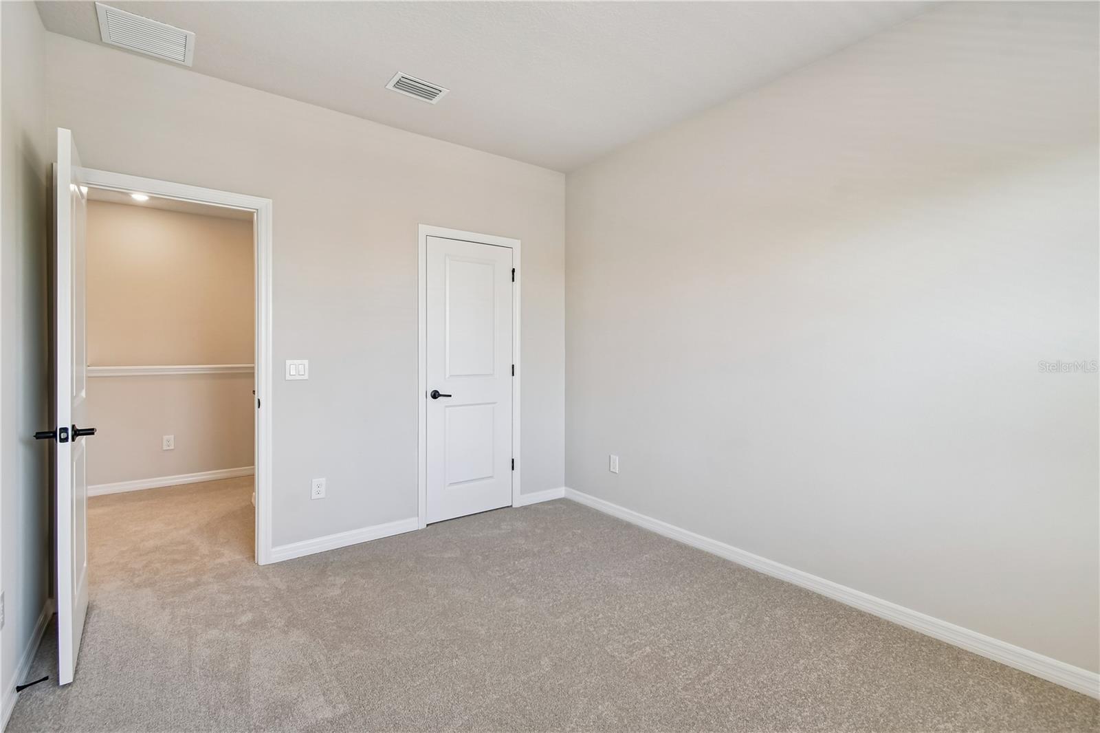 Image 24 of 29 For 4337 Roush Avenue