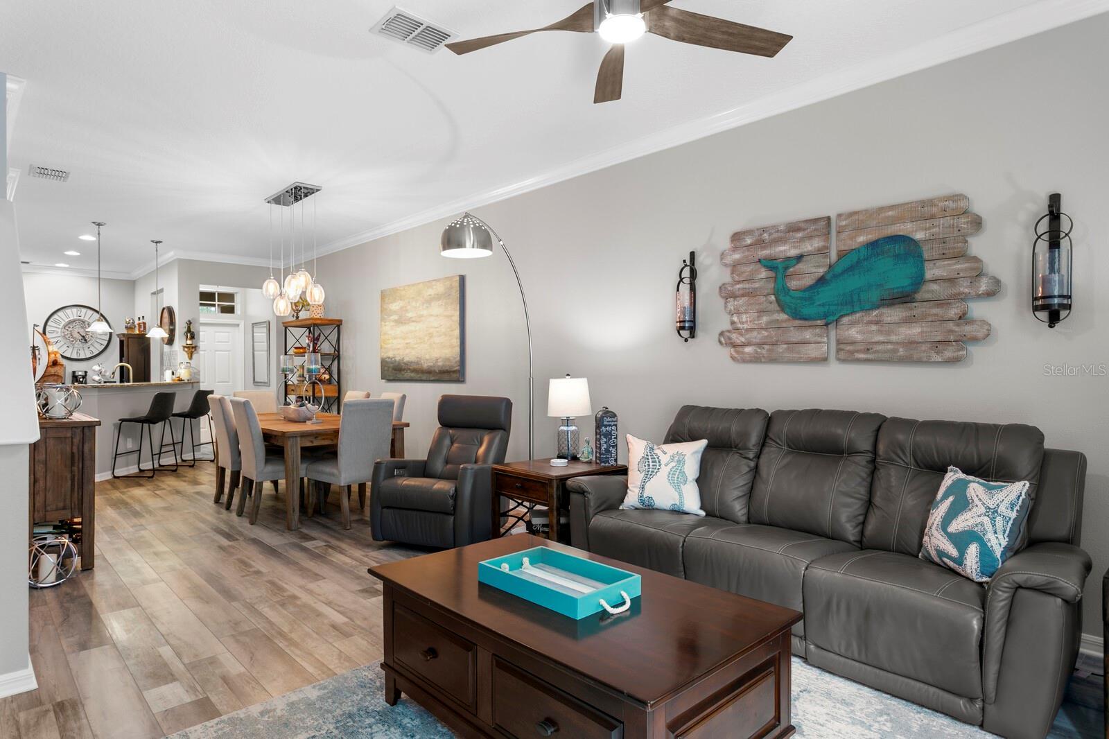 Listing photo id 5 for 12474 Streamdale Drive