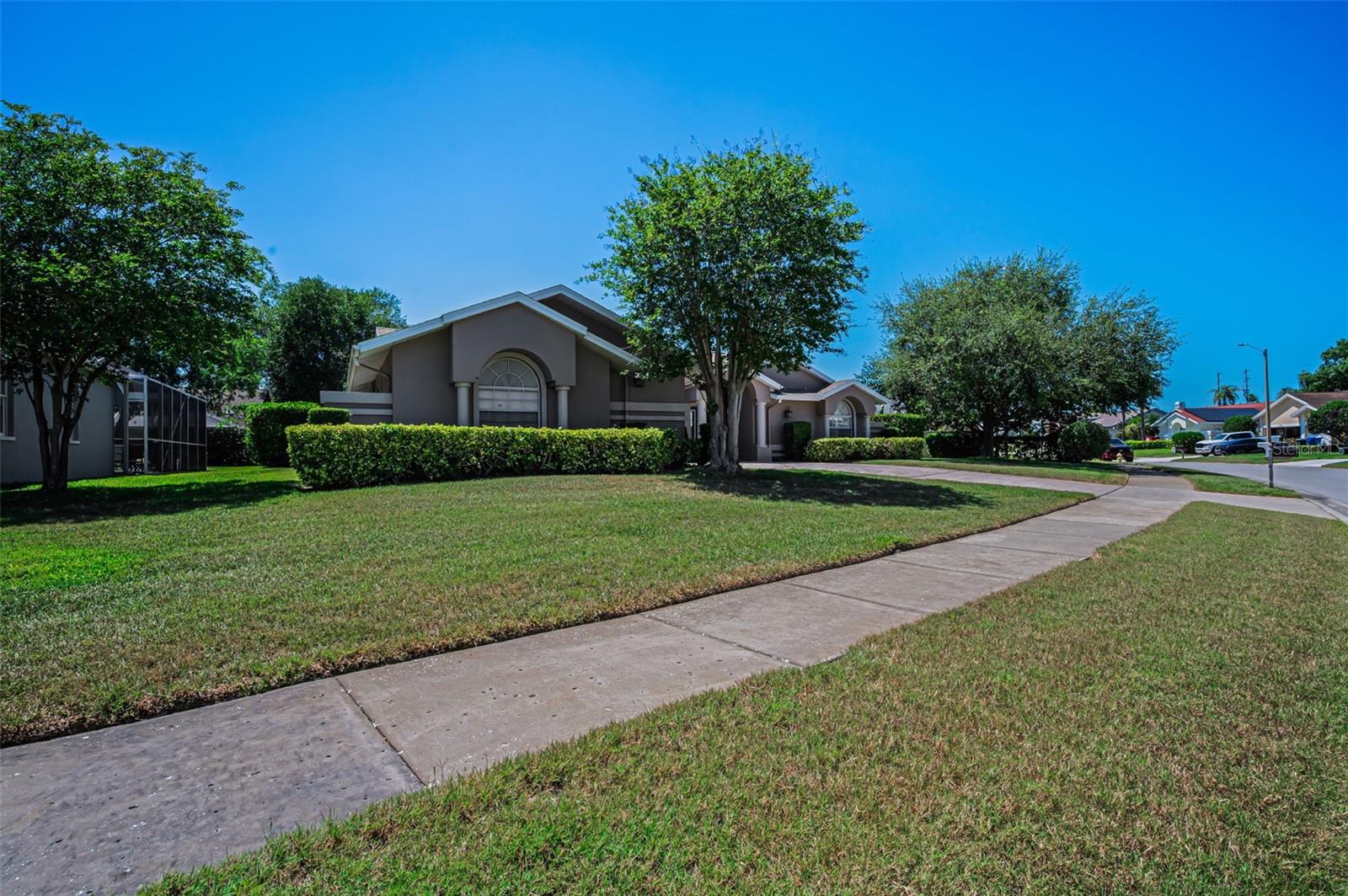 Image 11 of 94 For 2814 Jarvis Circle