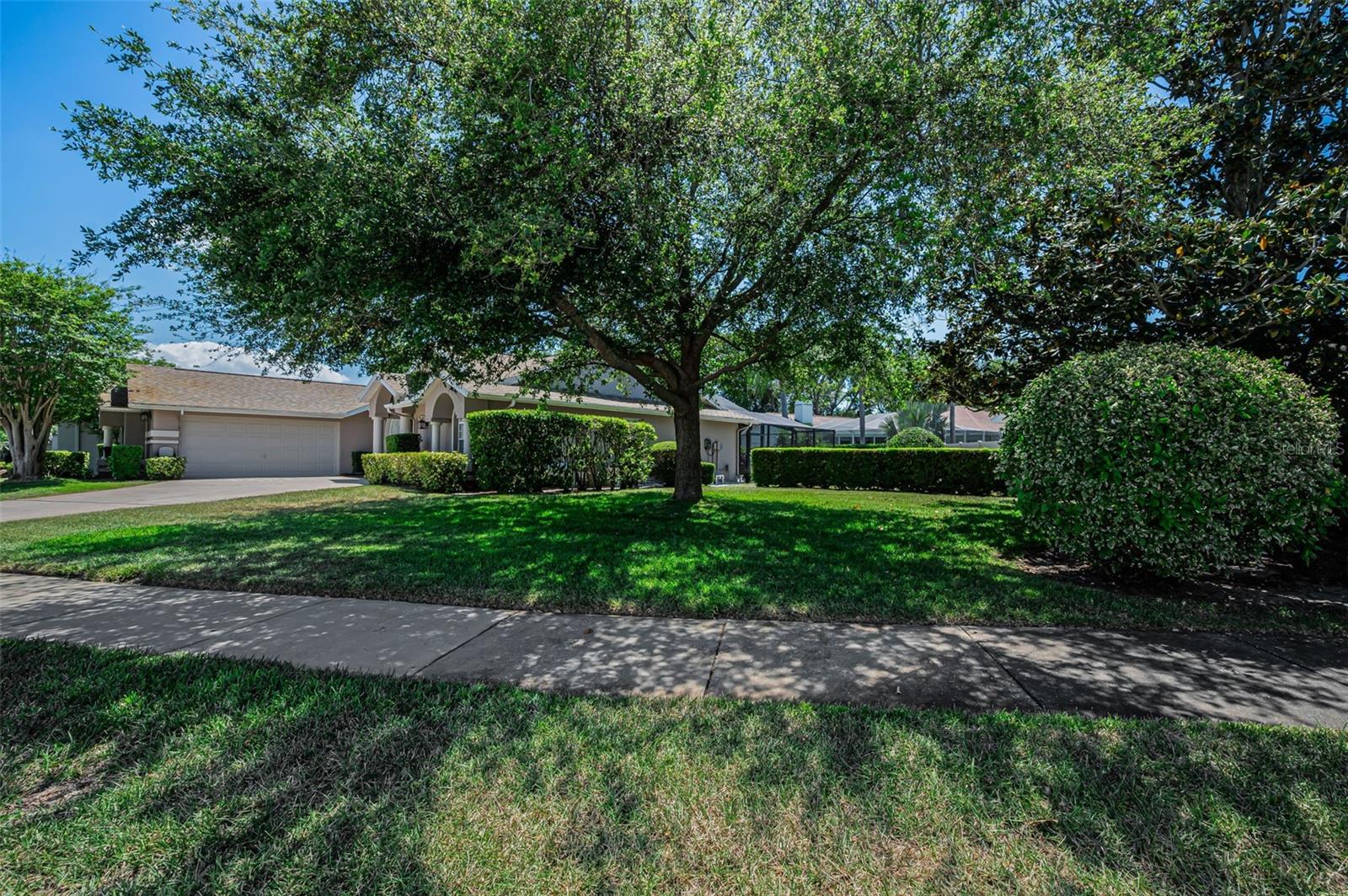 Image 21 of 94 For 2814 Jarvis Circle