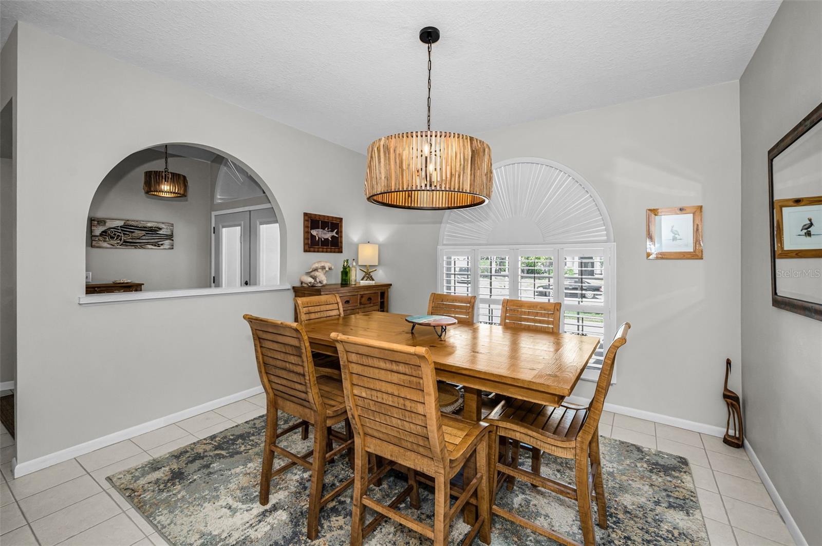 Image 31 of 94 For 2814 Jarvis Circle