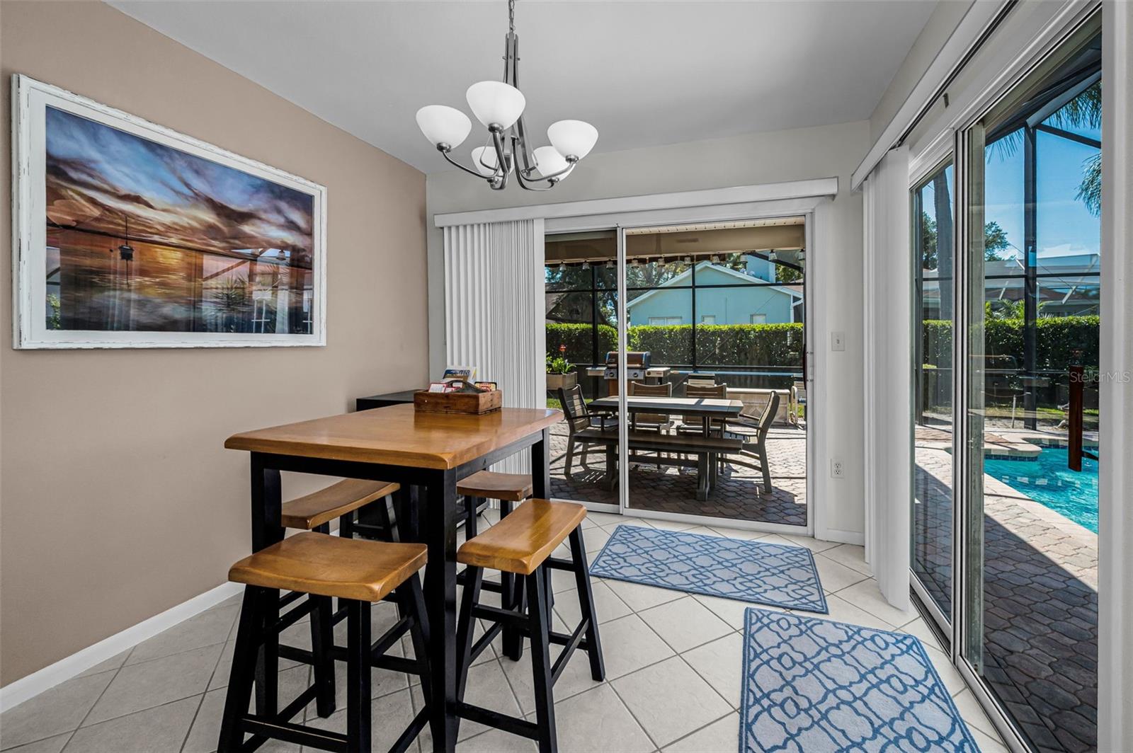 Image 38 of 94 For 2814 Jarvis Circle