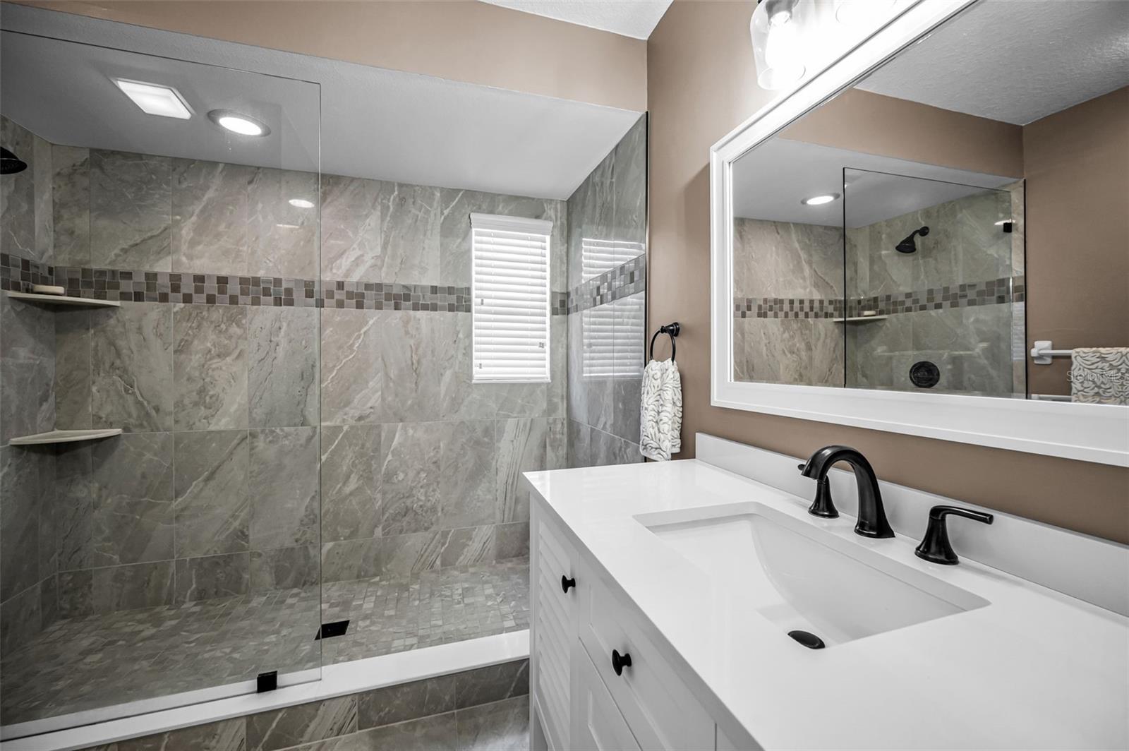 Image 49 of 94 For 2814 Jarvis Circle