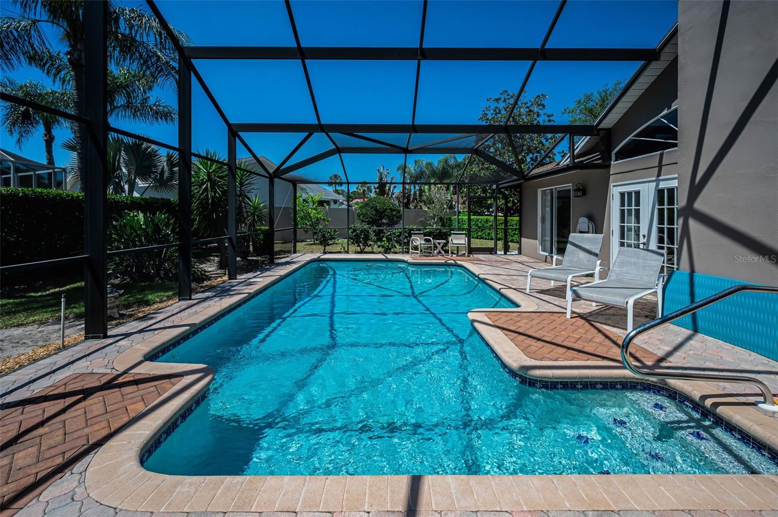 Image 61 of 94 For 2814 Jarvis Circle