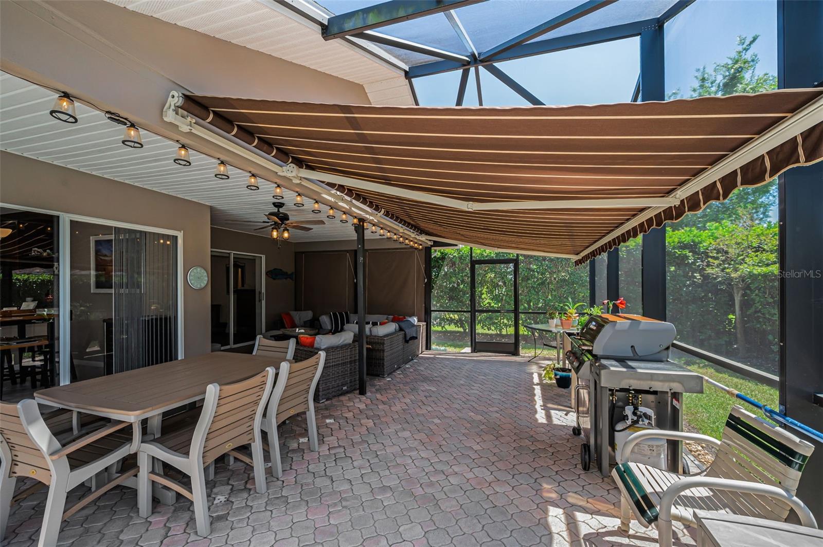 Image 76 of 94 For 2814 Jarvis Circle