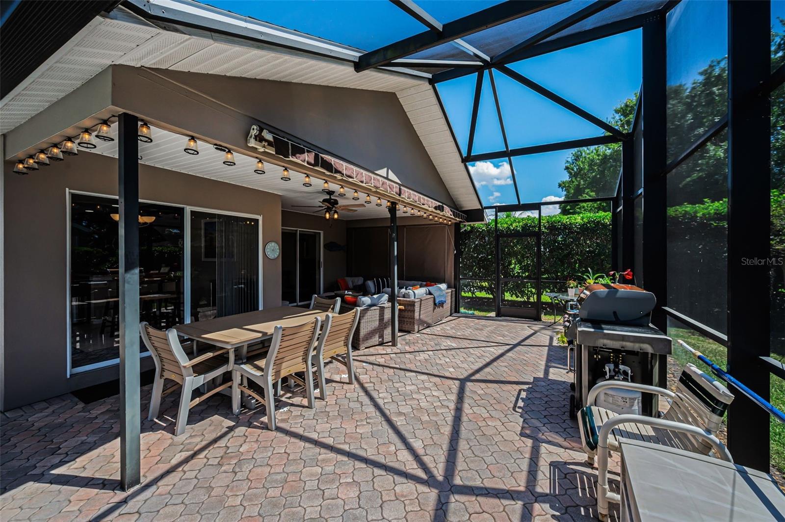 Image 77 of 94 For 2814 Jarvis Circle