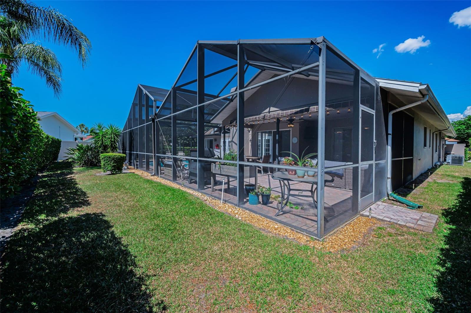 Image 79 of 94 For 2814 Jarvis Circle