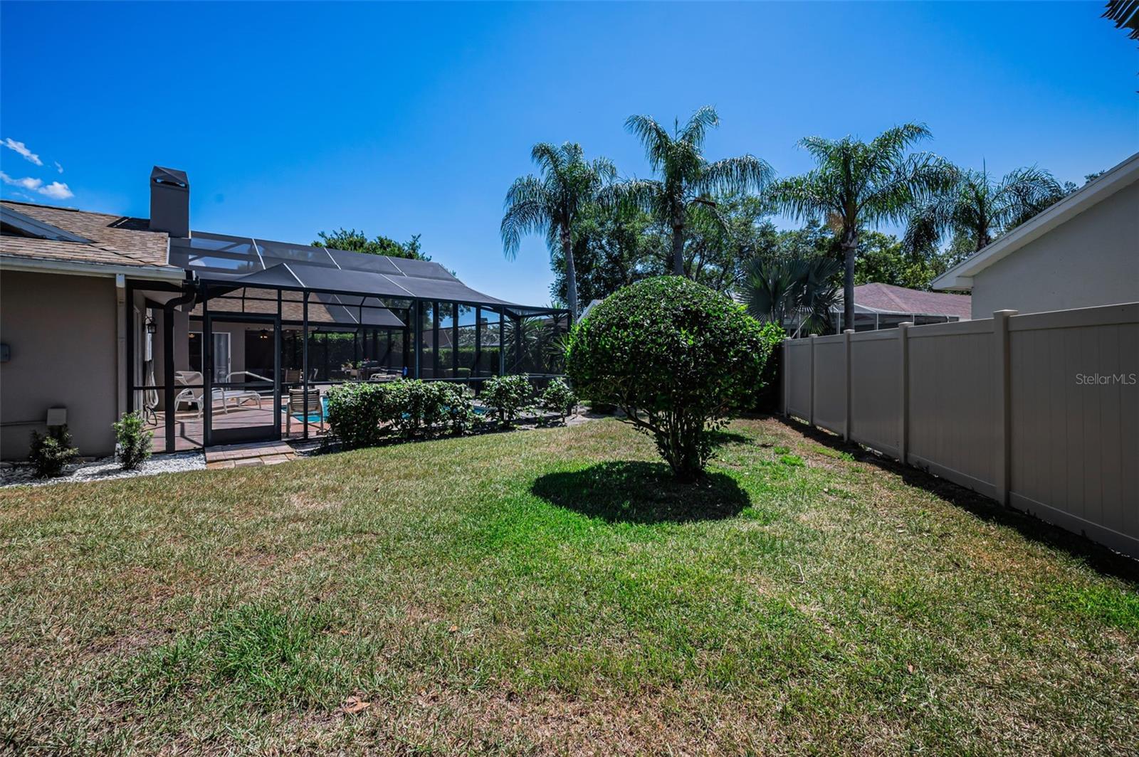 Image 84 of 94 For 2814 Jarvis Circle