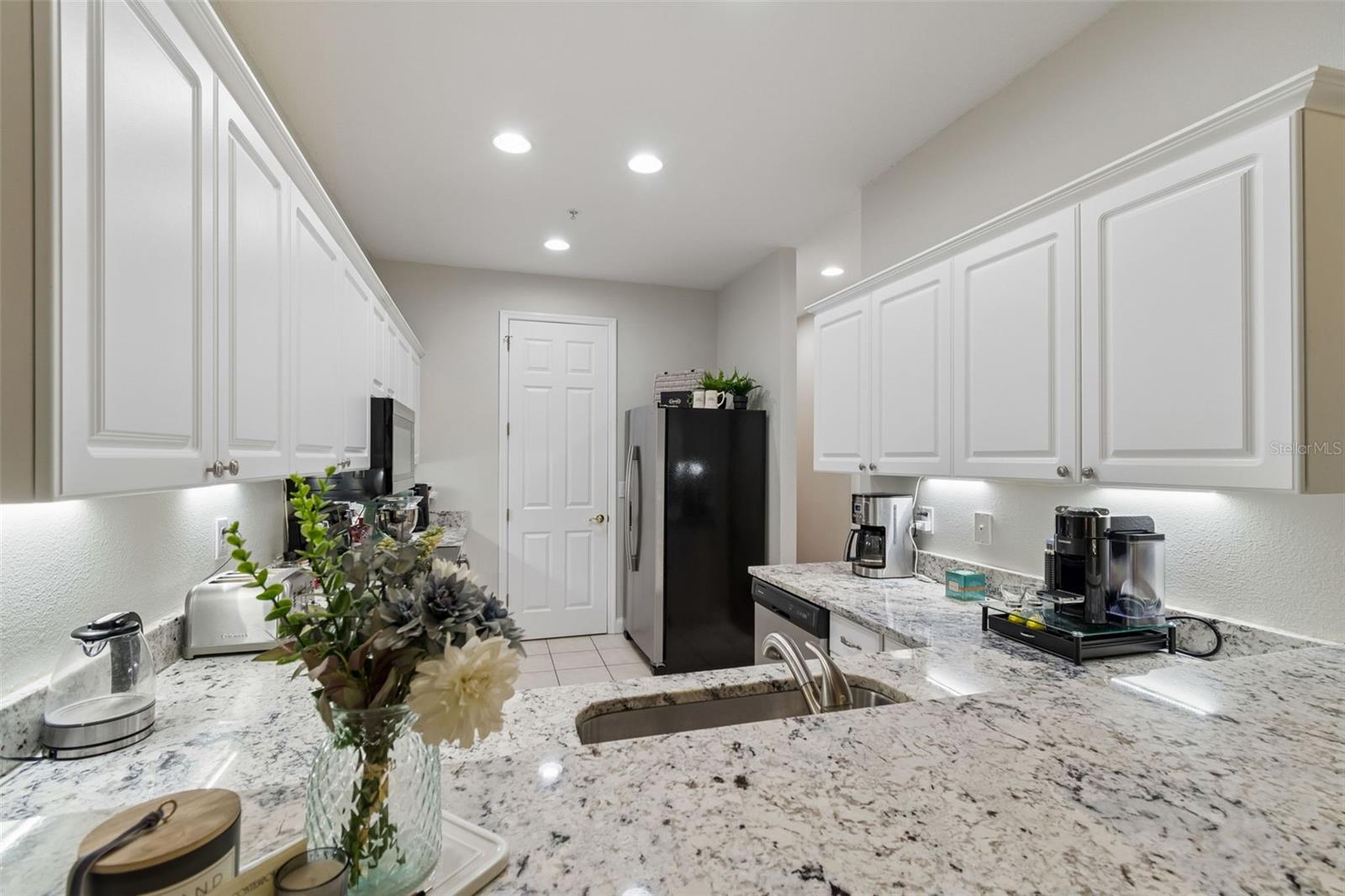 Image 11 of 52 For 6814 Faul Street