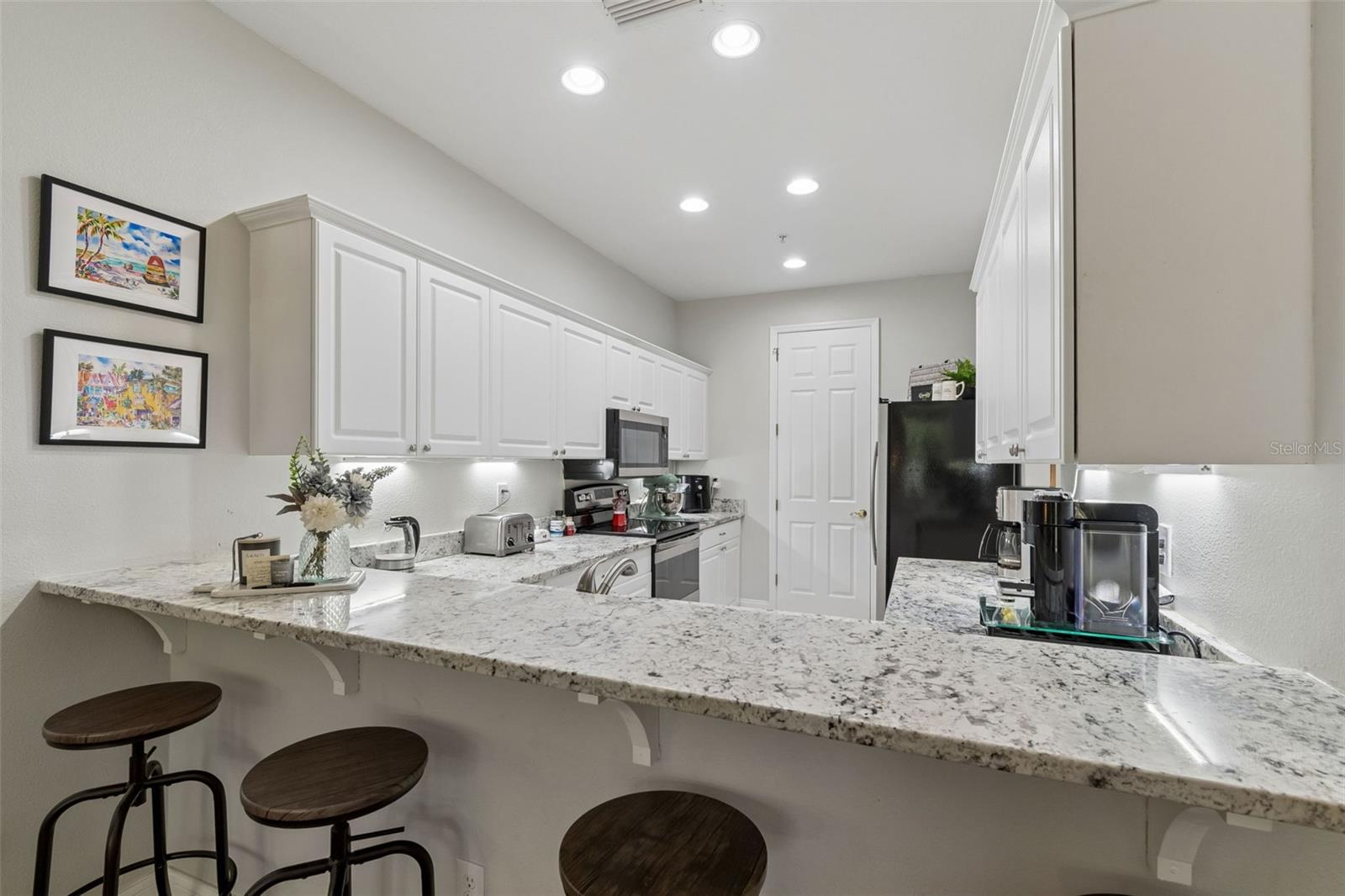 Image 12 of 52 For 6814 Faul Street