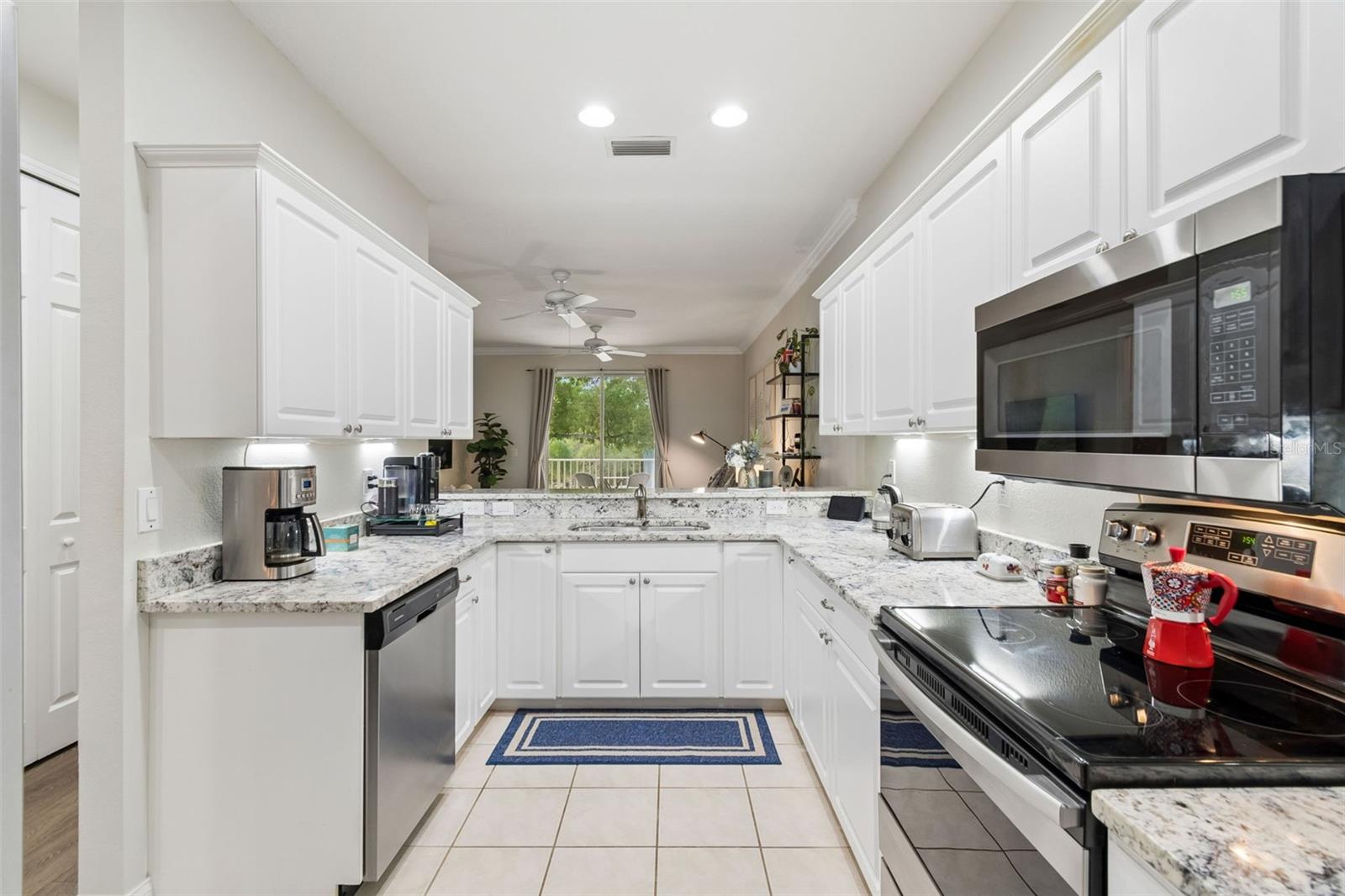 Image 13 of 52 For 6814 Faul Street