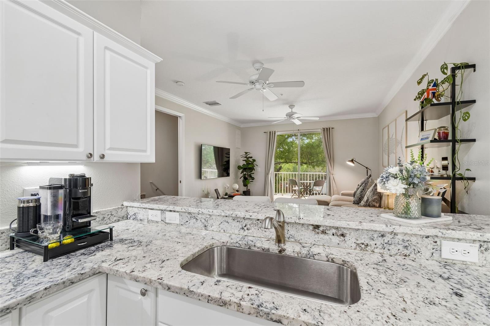 Image 14 of 52 For 6814 Faul Street