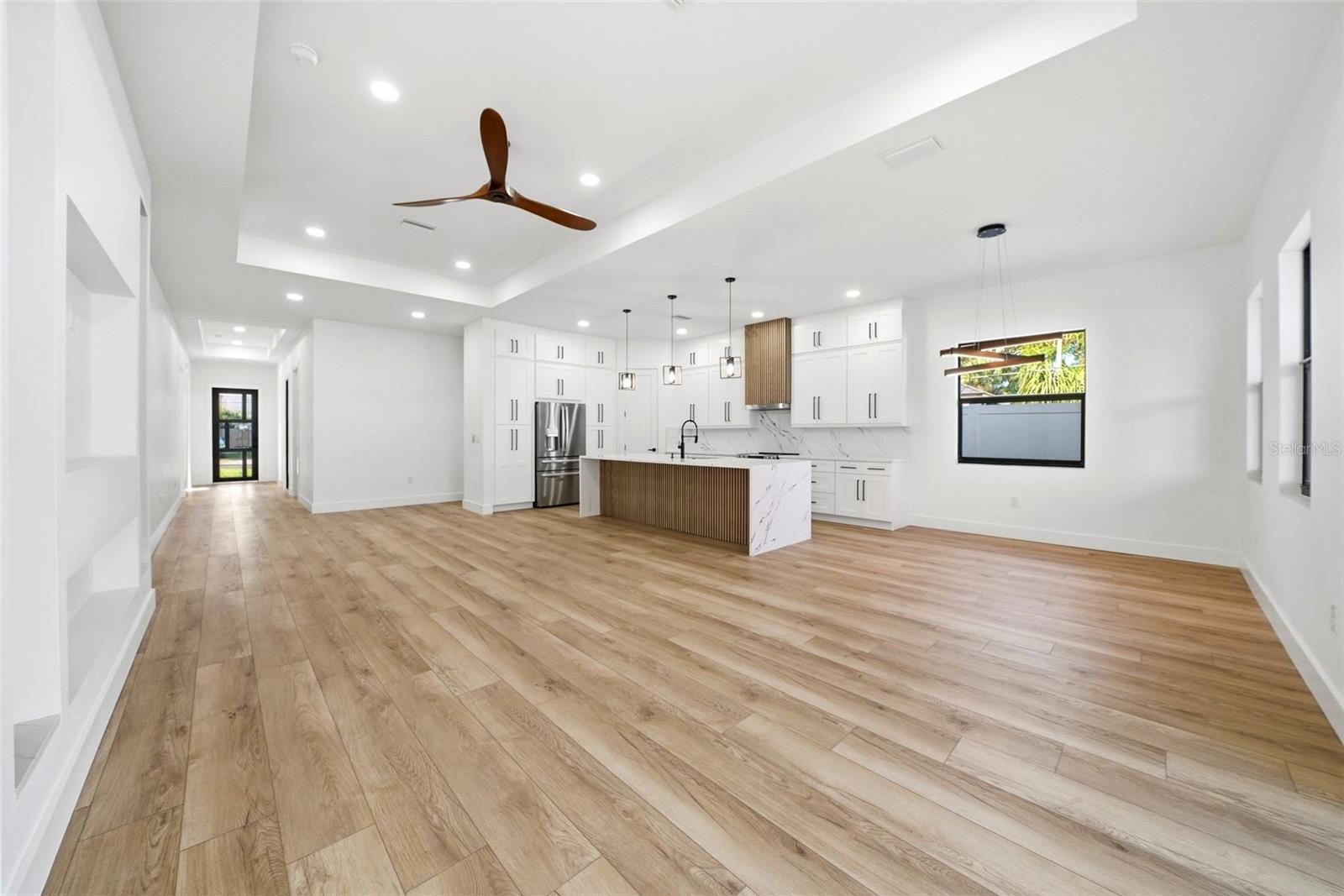 Image 17 of 54 For 3325 55 Avenue N