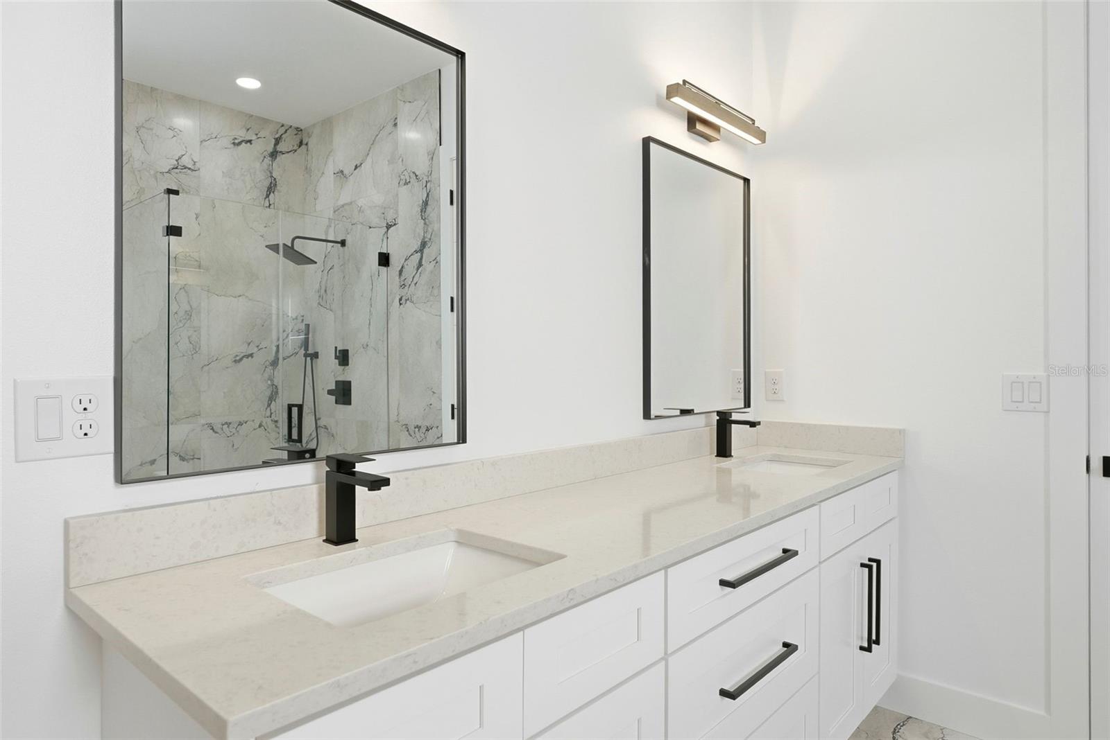 Image 29 of 54 For 3325 55 Avenue N