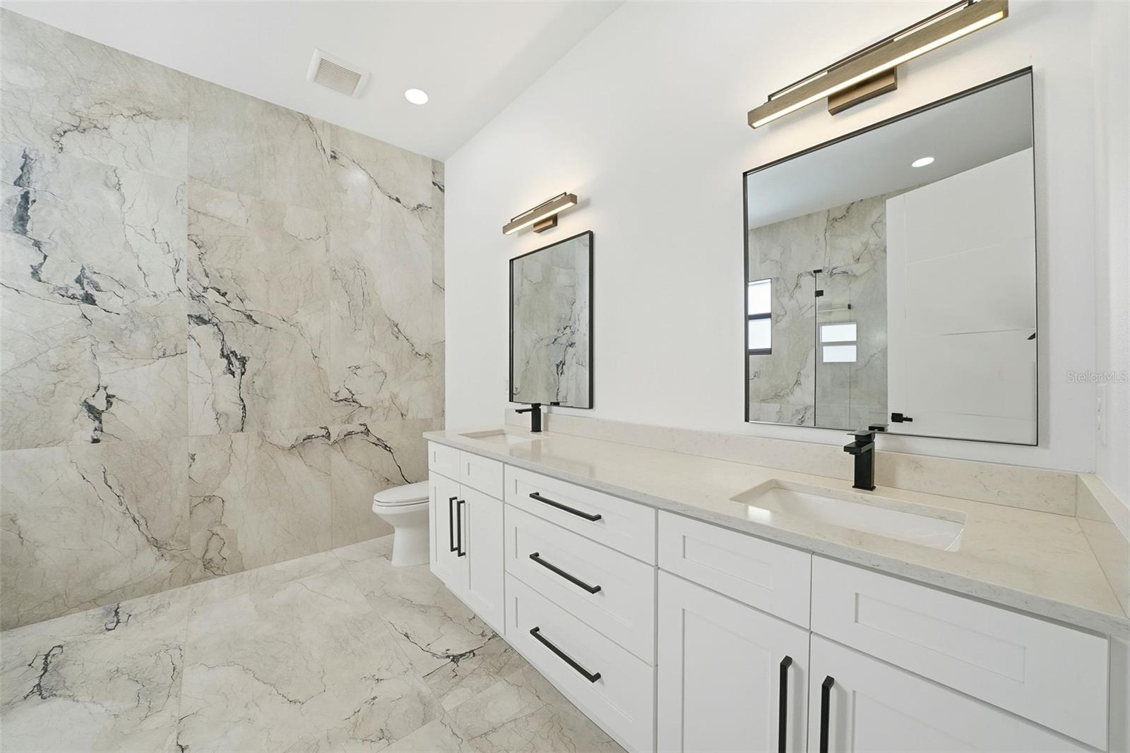 Image 30 of 54 For 3325 55 Avenue N