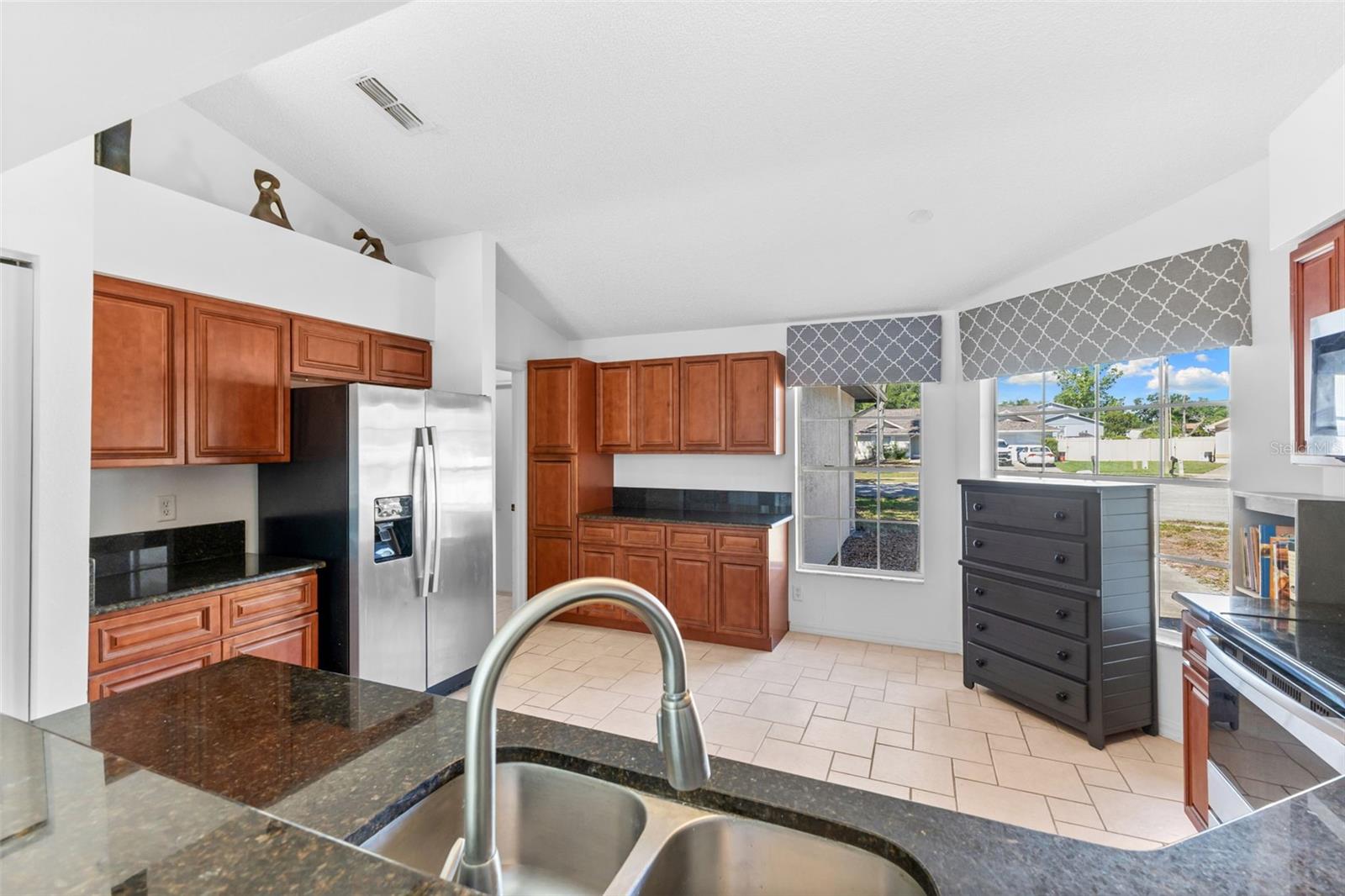 Image 8 of 38 For 1546 Emblidge Court